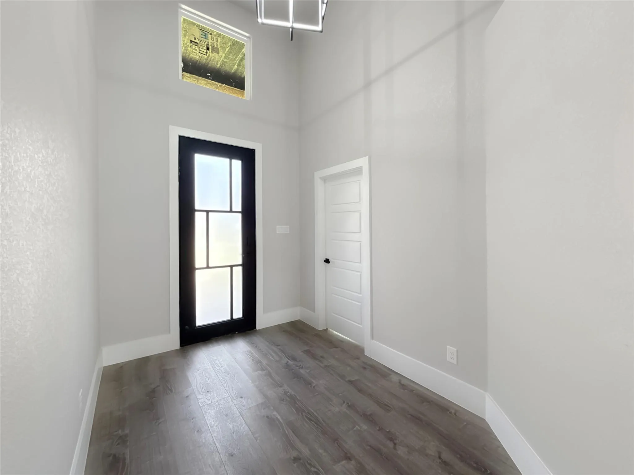 Single Family Residence For Sale in Dallas County , 2130 Kathleen Avenue, Dallas, Texas 75216, 5 Bedroom, 3 Bathroom, 2 Garage spaces, 2,100 Sqft, built in 2025, mls#21357497, Real Estate Agent in Dallas, Homes For Sale in Dallas county, Homes For Sale in Dallas, Realtor in Dallas Texas, Real Estate Brokerage Independent Realty Texas, Luminita Cordes Realtor