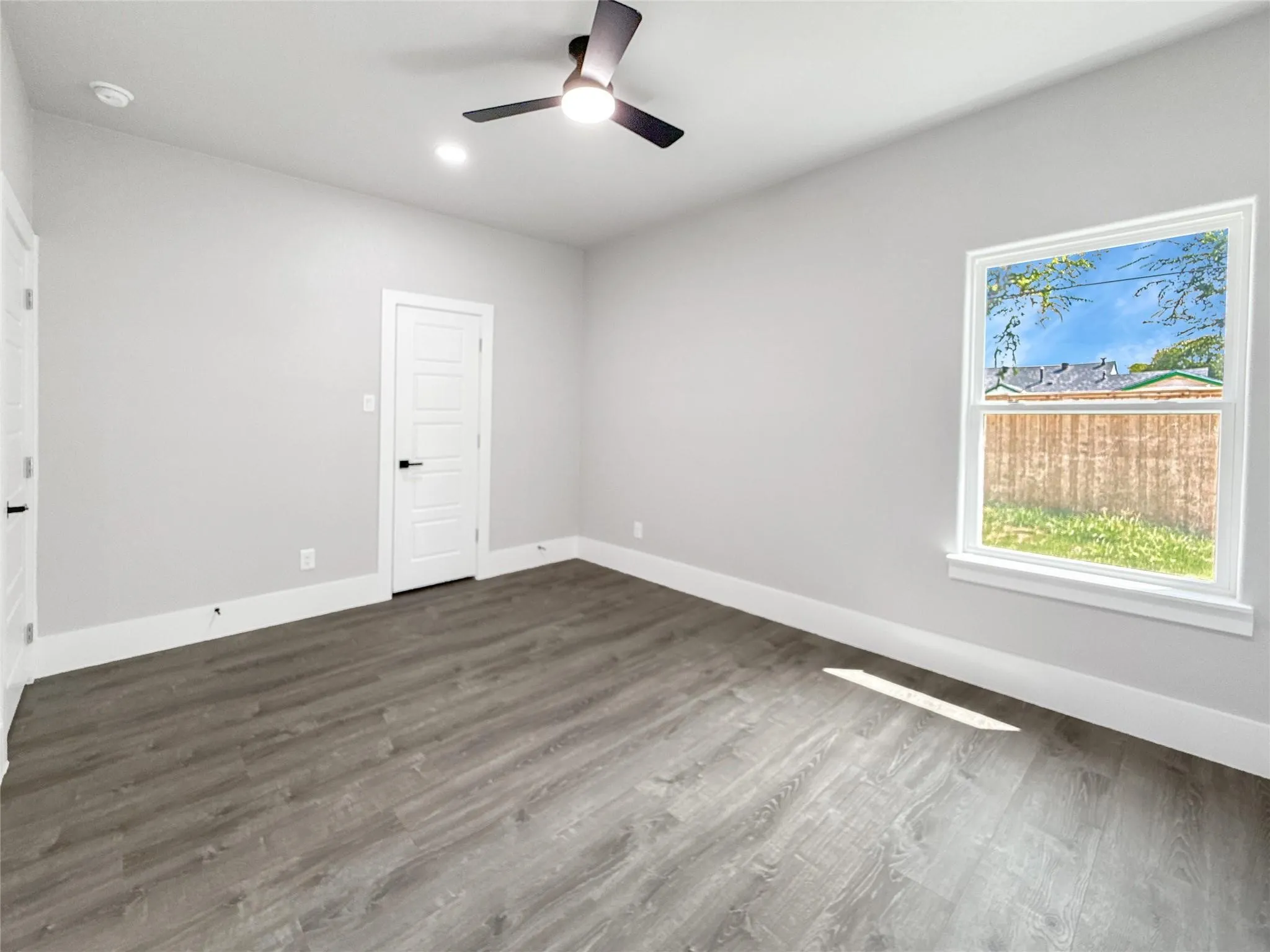 Single Family Residence For Sale in Dallas County , 2130 Kathleen Avenue, Dallas, Texas 75216, 5 Bedroom, 3 Bathroom, 2 Garage spaces, 2,100 Sqft, built in 2025, mls#21357497, Real Estate Agent in Dallas, Homes For Sale in Dallas county, Homes For Sale in Dallas, Realtor in Dallas Texas, Real Estate Brokerage Independent Realty Texas, Luminita Cordes Realtor