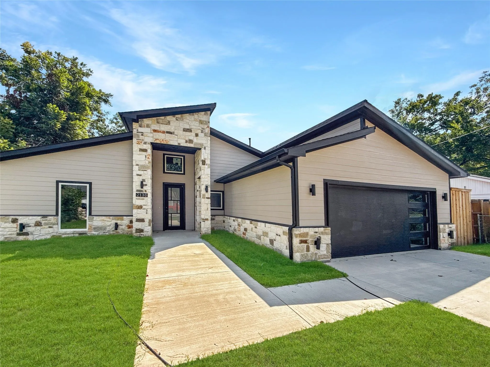 Single Family Residence For Sale in Dallas County , 2130 Kathleen Avenue, Dallas, Texas 75216, 5 Bedroom, 3 Bathroom, 2 Garage spaces, 2,100 Sqft, built in 2025, mls#21357497, Real Estate Agent in Dallas, Homes For Sale in Dallas county, Homes For Sale in Dallas, Realtor in Dallas Texas, Real Estate Brokerage Independent Realty Texas, Luminita Cordes Realtor