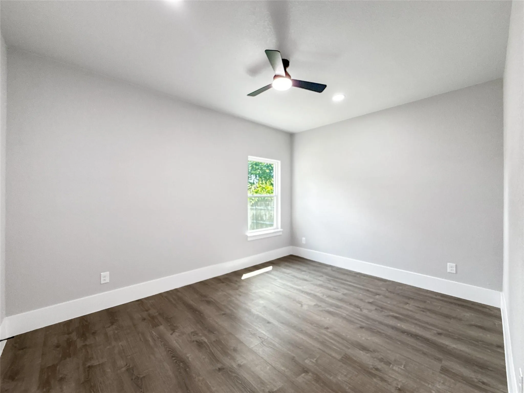 Single Family Residence For Sale in Dallas County , 2130 Kathleen Avenue, Dallas, Texas 75216, 5 Bedroom, 3 Bathroom, 2 Garage spaces, 2,100 Sqft, built in 2025, mls#21357497, Real Estate Agent in Dallas, Homes For Sale in Dallas county, Homes For Sale in Dallas, Realtor in Dallas Texas, Real Estate Brokerage Independent Realty Texas, Luminita Cordes Realtor