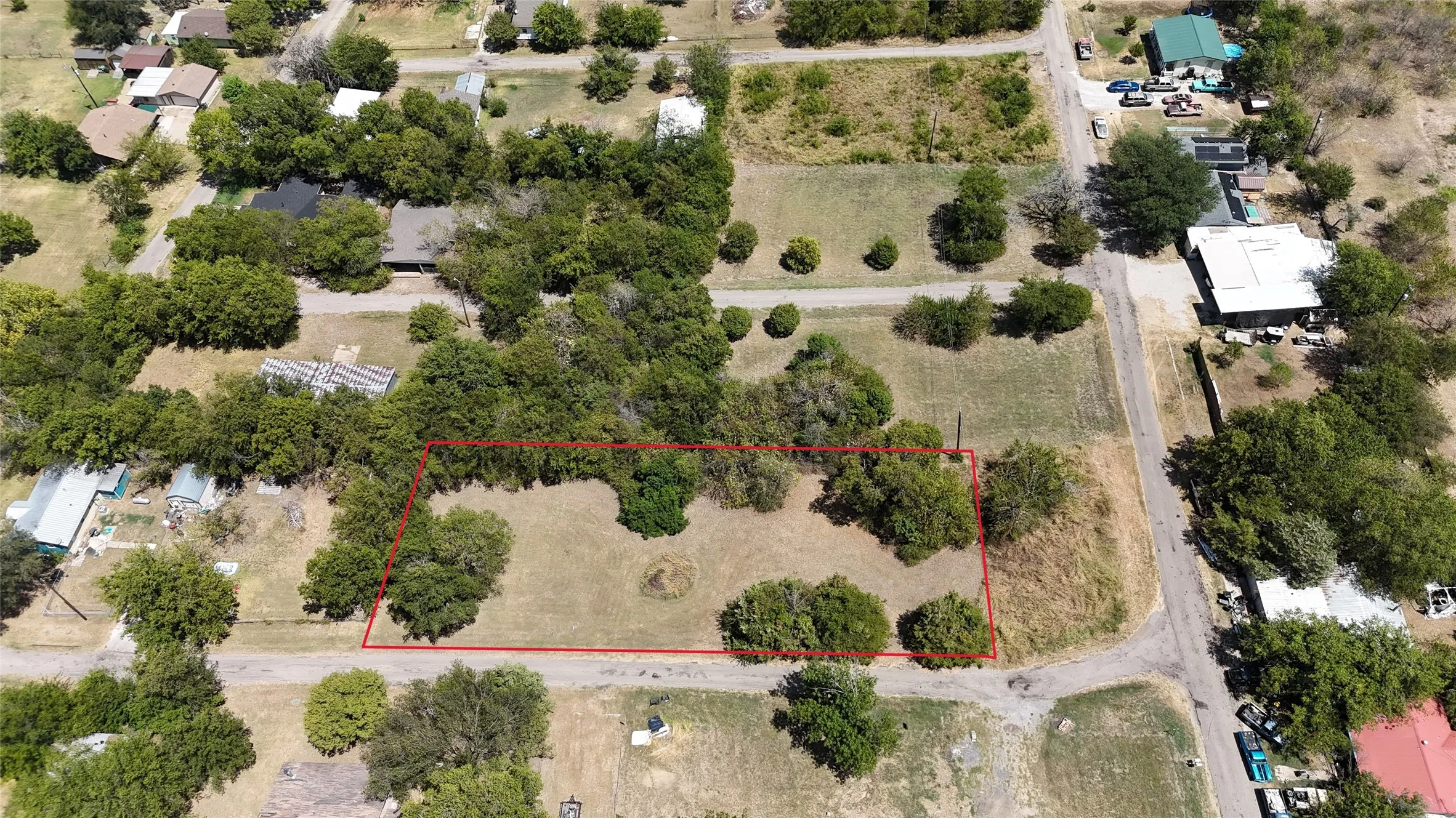 Unimproved Land For Sale in Hunt County , 416 Black Foot, Quinlan, Texas 75474, 0, 0, Garage spaces, 0 Sqft, built in 0, Price $80,000, mls#21358779, Real Estate Agent in Quinlan, Homes For Sale in Hunt county, Homes For Sale in Quinlan, Realtor in Quinlan Texas, Real Estate Brokerage Independent Realty Texas, Luminita Cordes Realtor