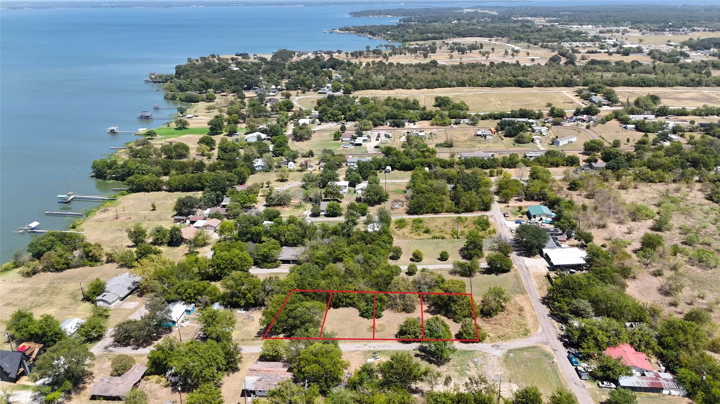 Unimproved Land For Sale in Hunt County , 416 Black Foot, Quinlan, Texas 75474, 0, 0, Garage spaces, 0 Sqft, built in 0, Price $80,000, mls#21358779, Real Estate Agent in Quinlan, Homes For Sale in Hunt county, Homes For Sale in Quinlan, Realtor in Quinlan Texas, Real Estate Brokerage Independent Realty Texas, Luminita Cordes Realtor