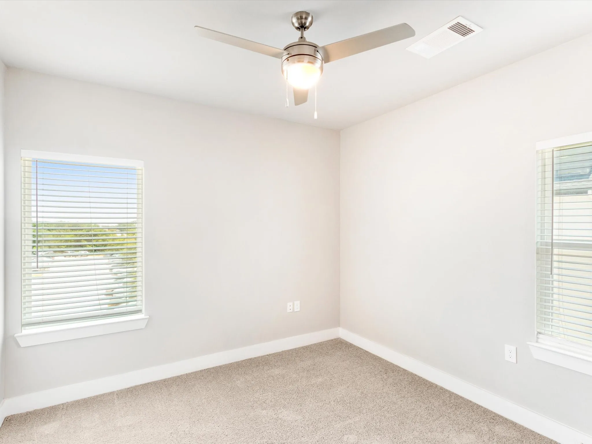 Townhouse For Sale in Collin County , 3368 Norris Street, Plano, Texas 75074, 3 Bedroom, 4 Bathroom, 2 Garage spaces, 1,771 Sqft, built in 2022, mls#21346630, Real Estate Agent in Plano, Homes For Sale in Collin county, Homes For Sale in Plano, Realtor in Plano Texas, Real Estate Brokerage Independent Realty Texas, Luminita Cordes Realtor
