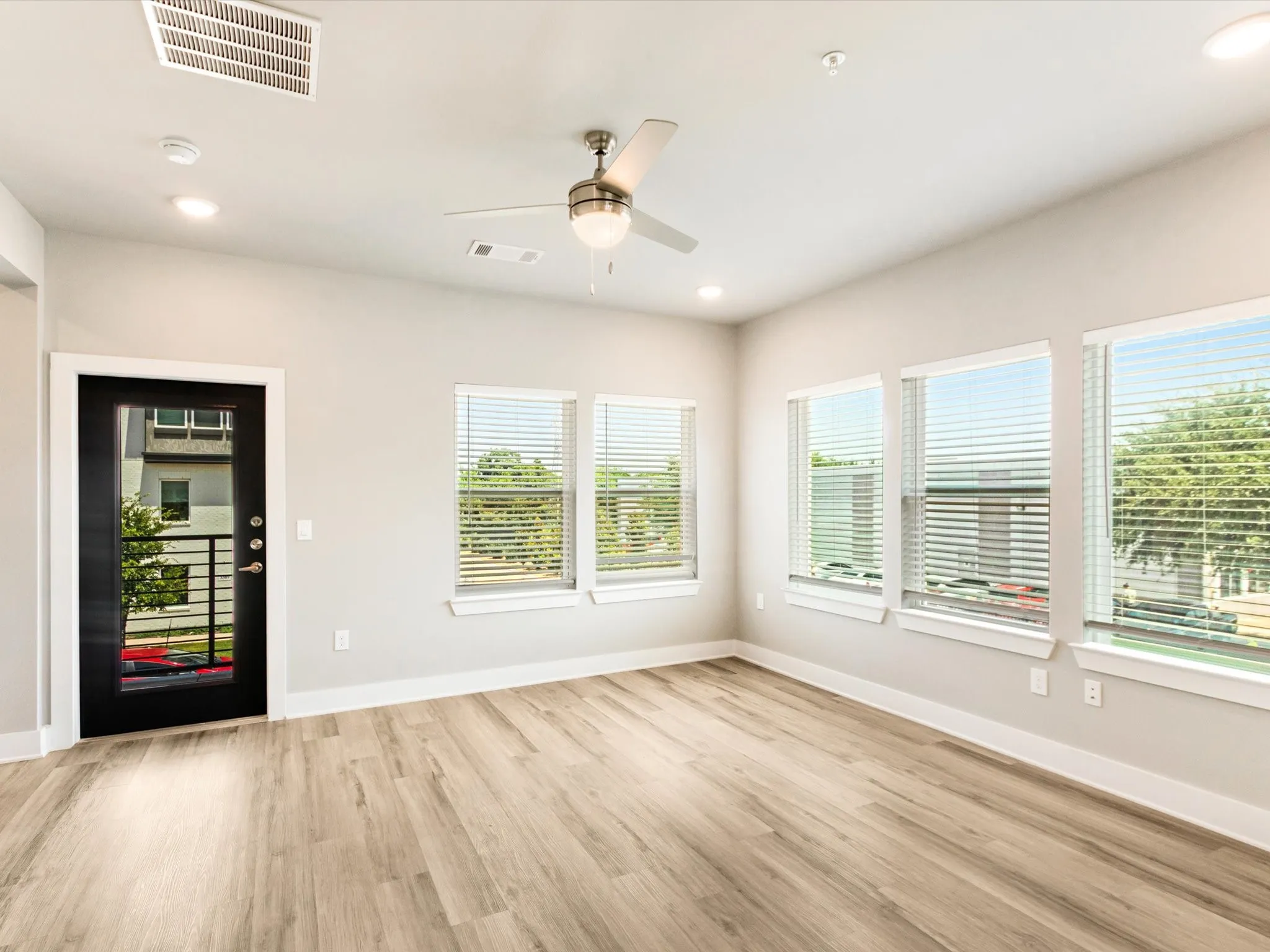 Townhouse For Sale in Collin County , 3368 Norris Street, Plano, Texas 75074, 3 Bedroom, 4 Bathroom, 2 Garage spaces, 1,771 Sqft, built in 2022, mls#21346630, Real Estate Agent in Plano, Homes For Sale in Collin county, Homes For Sale in Plano, Realtor in Plano Texas, Real Estate Brokerage Independent Realty Texas, Luminita Cordes Realtor