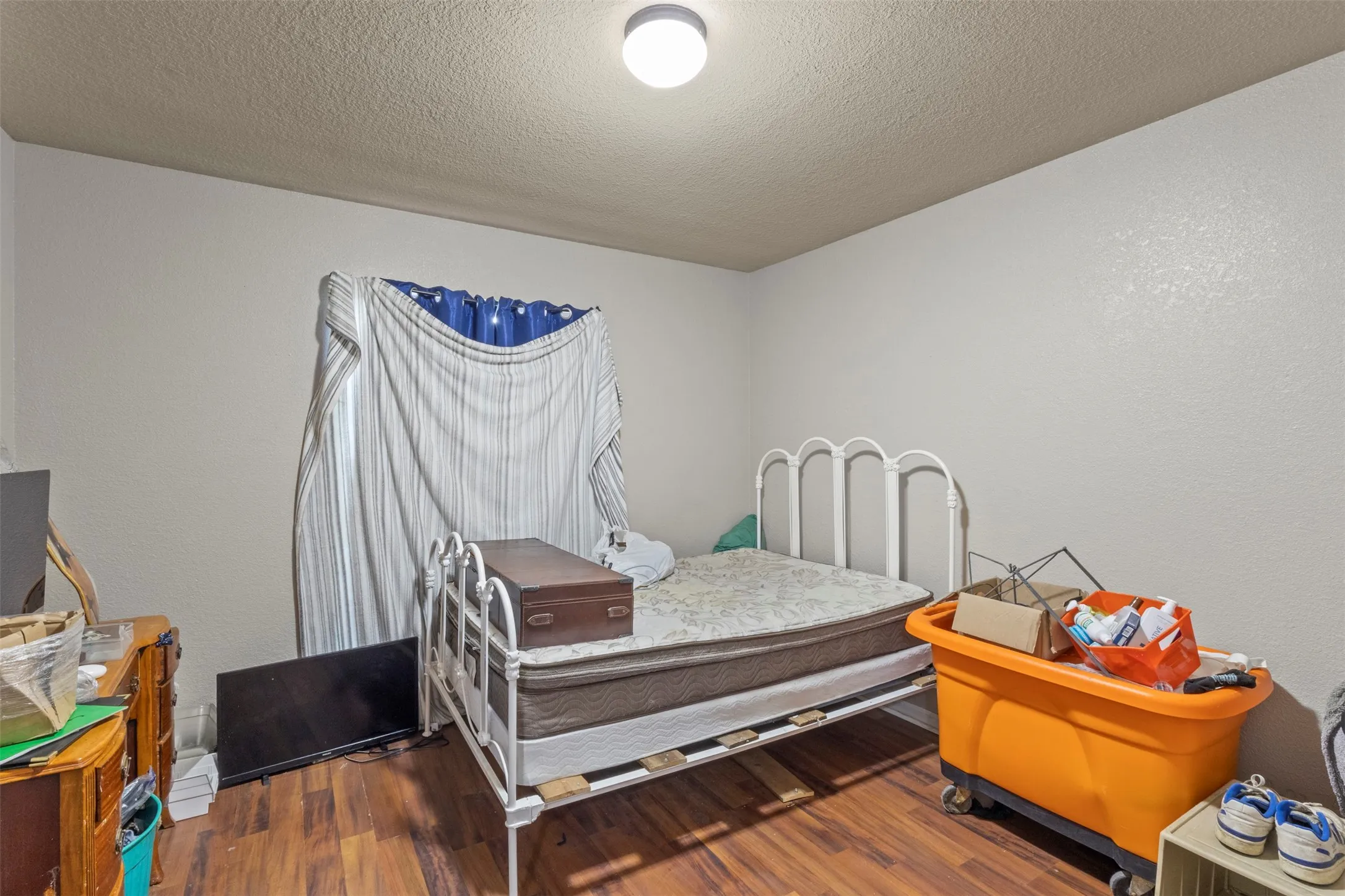 Single Family Residence For Sale in Denton County , 5215 Ganzer Road W, Krum, Texas 76249, 4 Bedroom, 3 Bathroom, Garage spaces, 2,521 Sqft, built in 2007, mls#21357826, Real Estate Agent in Krum, Homes For Sale in Denton county, Homes For Sale in Krum, Realtor in Krum Texas, Real Estate Brokerage Independent Realty Texas, Luminita Cordes Realtor