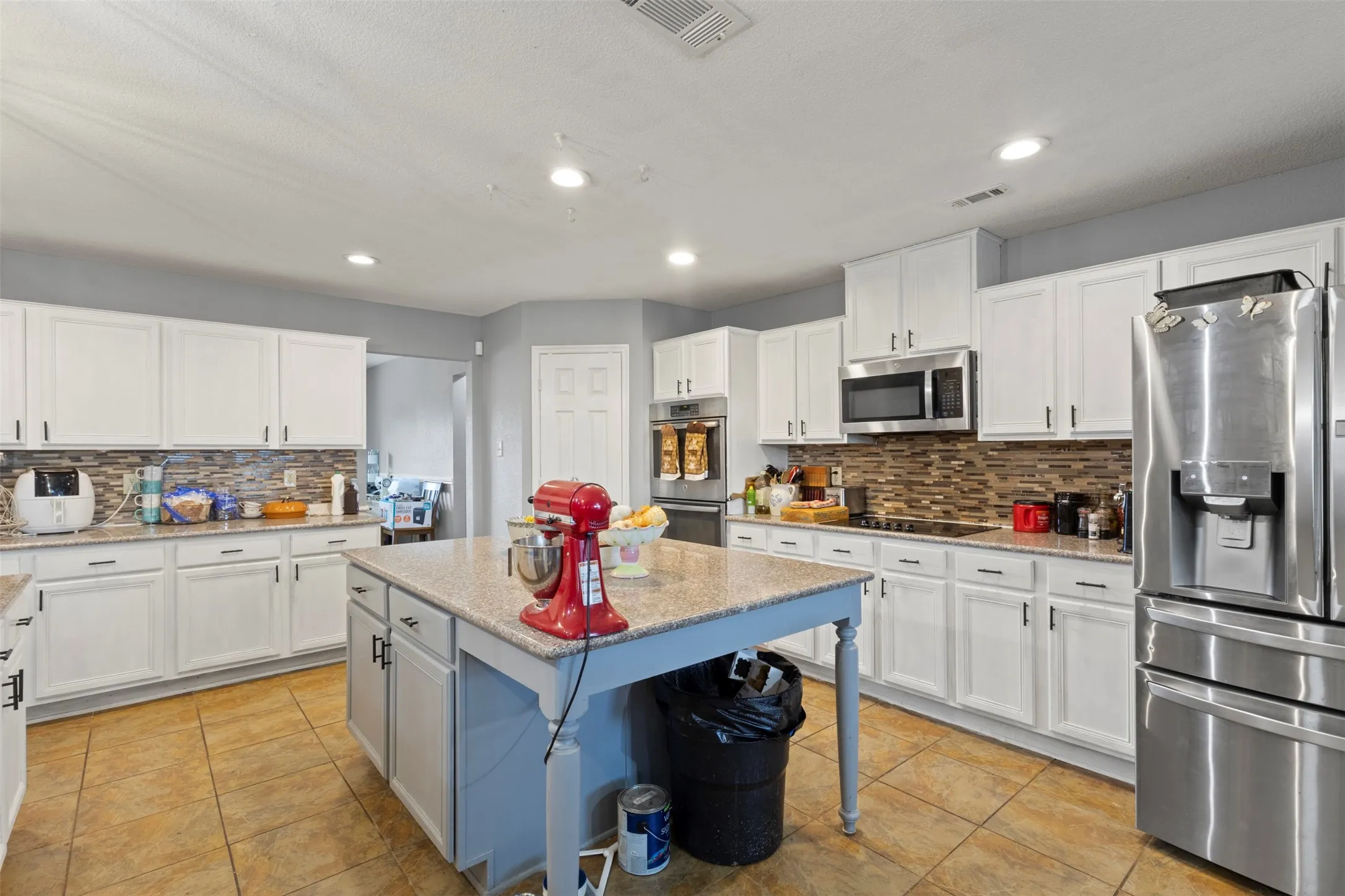 Single Family Residence For Sale in Denton County , 5215 Ganzer Road W, Krum, Texas 76249, 4 Bedroom, 3 Bathroom, Garage spaces, 2,521 Sqft, built in 2007, mls#21357826, Real Estate Agent in Krum, Homes For Sale in Denton county, Homes For Sale in Krum, Realtor in Krum Texas, Real Estate Brokerage Independent Realty Texas, Luminita Cordes Realtor