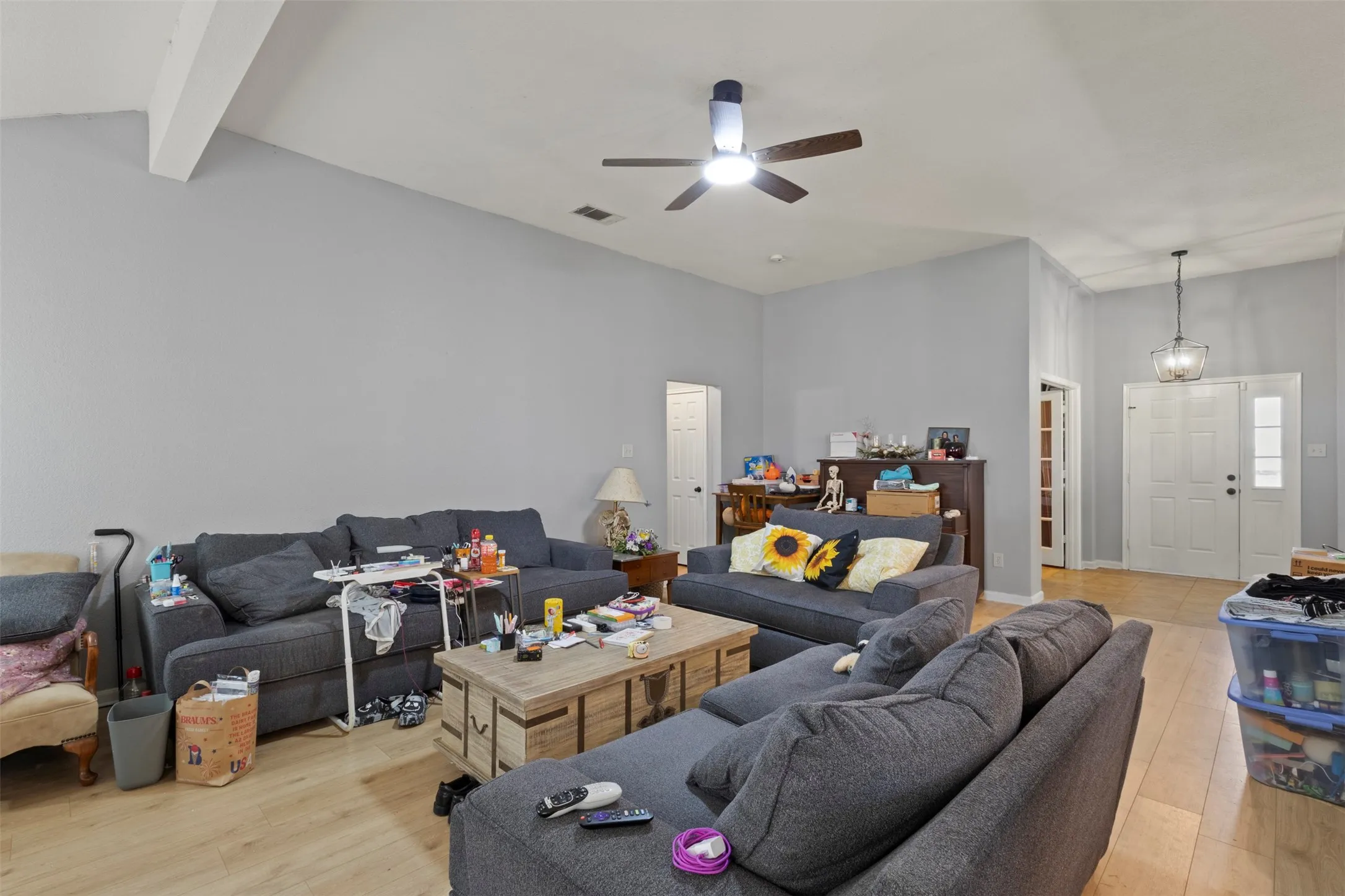 Single Family Residence For Sale in Denton County , 5215 Ganzer Road W, Krum, Texas 76249, 4 Bedroom, 3 Bathroom, Garage spaces, 2,521 Sqft, built in 2007, mls#21357826, Real Estate Agent in Krum, Homes For Sale in Denton county, Homes For Sale in Krum, Realtor in Krum Texas, Real Estate Brokerage Independent Realty Texas, Luminita Cordes Realtor