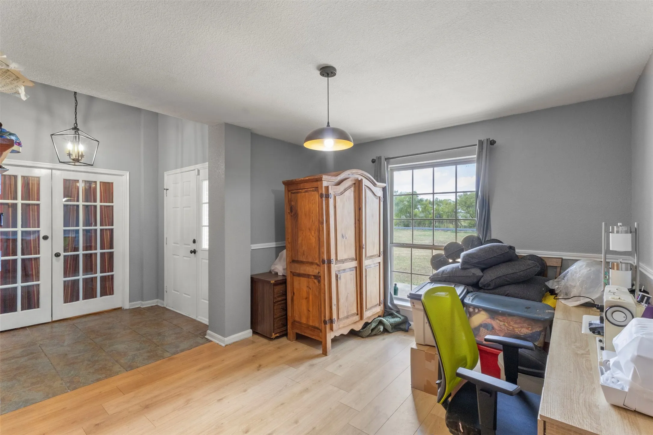 Single Family Residence For Sale in Denton County , 5215 Ganzer Road W, Krum, Texas 76249, 4 Bedroom, 3 Bathroom, Garage spaces, 2,521 Sqft, built in 2007, mls#21357826, Real Estate Agent in Krum, Homes For Sale in Denton county, Homes For Sale in Krum, Realtor in Krum Texas, Real Estate Brokerage Independent Realty Texas, Luminita Cordes Realtor