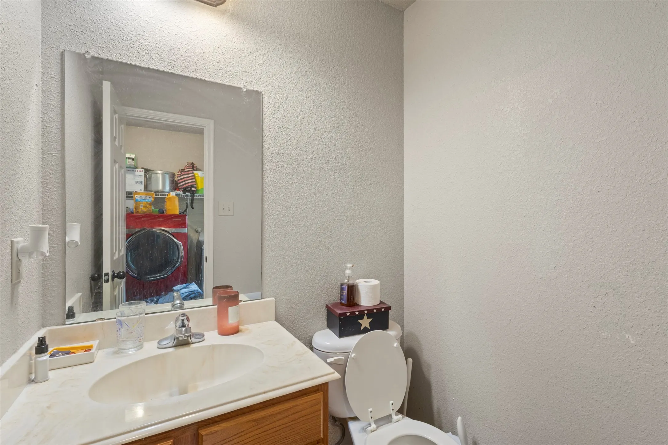 Single Family Residence For Sale in Denton County , 5215 Ganzer Road W, Krum, Texas 76249, 4 Bedroom, 3 Bathroom, Garage spaces, 2,521 Sqft, built in 2007, mls#21357826, Real Estate Agent in Krum, Homes For Sale in Denton county, Homes For Sale in Krum, Realtor in Krum Texas, Real Estate Brokerage Independent Realty Texas, Luminita Cordes Realtor