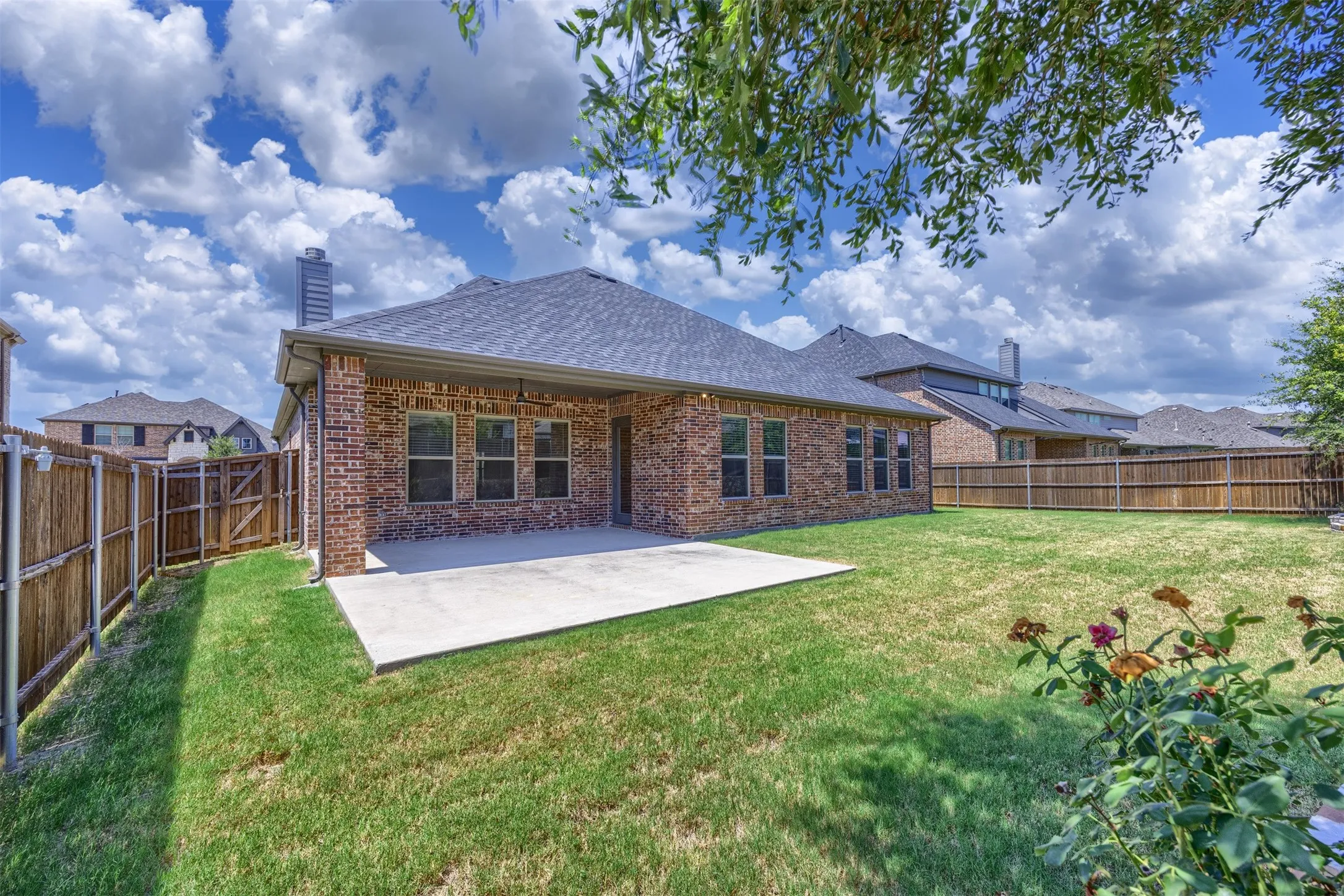 Single Family Residence For Sale in Collin County , 413 Winding Creek Lane, Anna, Texas 75409, 4 Bedroom, 3 Bathroom, 3 Garage spaces, 2,817 Sqft, built in 2021, mls#21349944, Real Estate Agent in Anna, Homes For Sale in Collin county, Homes For Sale in Anna, Realtor in Anna Texas, Real Estate Brokerage Independent Realty Texas, Luminita Cordes Realtor