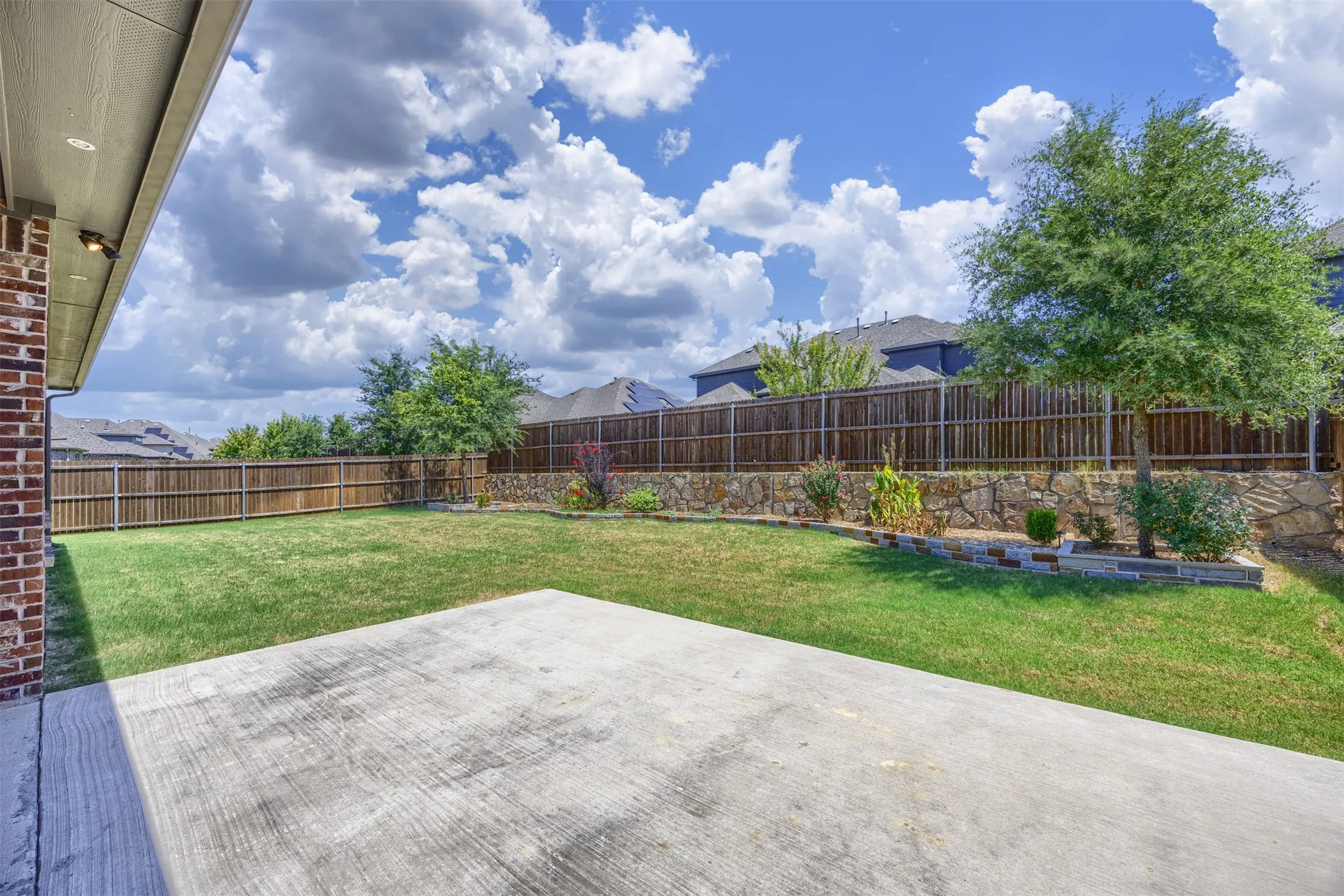 Single Family Residence For Sale in Collin County , 413 Winding Creek Lane, Anna, Texas 75409, 4 Bedroom, 3 Bathroom, 3 Garage spaces, 2,817 Sqft, built in 2021, mls#21349944, Real Estate Agent in Anna, Homes For Sale in Collin county, Homes For Sale in Anna, Realtor in Anna Texas, Real Estate Brokerage Independent Realty Texas, Luminita Cordes Realtor