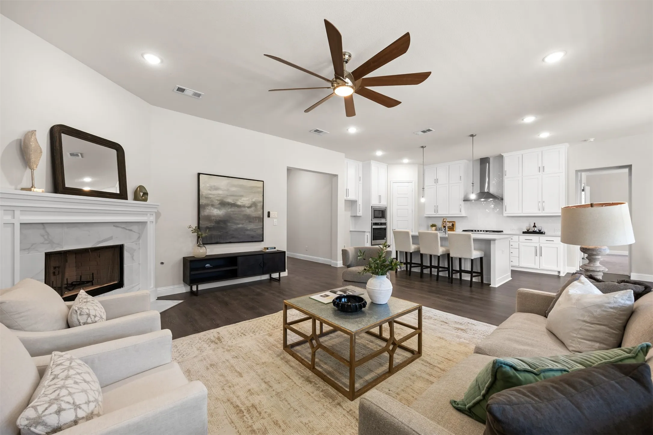 Single Family Residence For Sale in Collin County , 413 Winding Creek Lane, Anna, Texas 75409, 4 Bedroom, 3 Bathroom, 3 Garage spaces, 2,817 Sqft, built in 2021, mls#21349944, Real Estate Agent in Anna, Homes For Sale in Collin county, Homes For Sale in Anna, Realtor in Anna Texas, Real Estate Brokerage Independent Realty Texas, Luminita Cordes Realtor