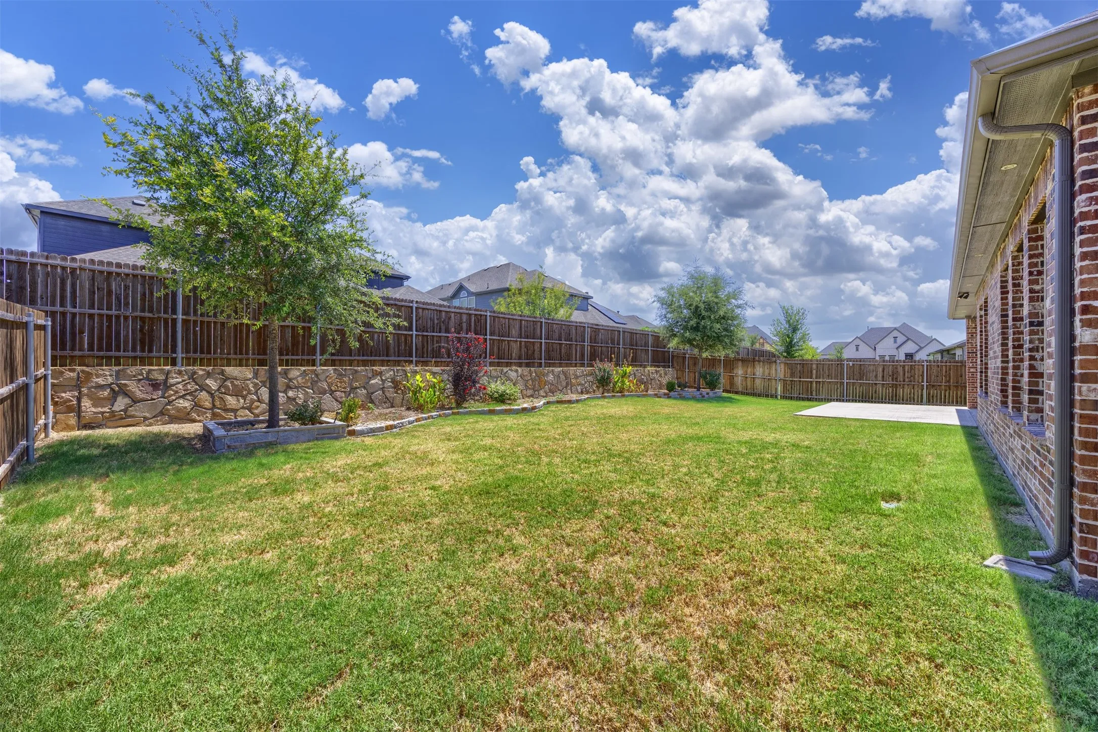 Single Family Residence For Sale in Collin County , 413 Winding Creek Lane, Anna, Texas 75409, 4 Bedroom, 3 Bathroom, 3 Garage spaces, 2,817 Sqft, built in 2021, mls#21349944, Real Estate Agent in Anna, Homes For Sale in Collin county, Homes For Sale in Anna, Realtor in Anna Texas, Real Estate Brokerage Independent Realty Texas, Luminita Cordes Realtor