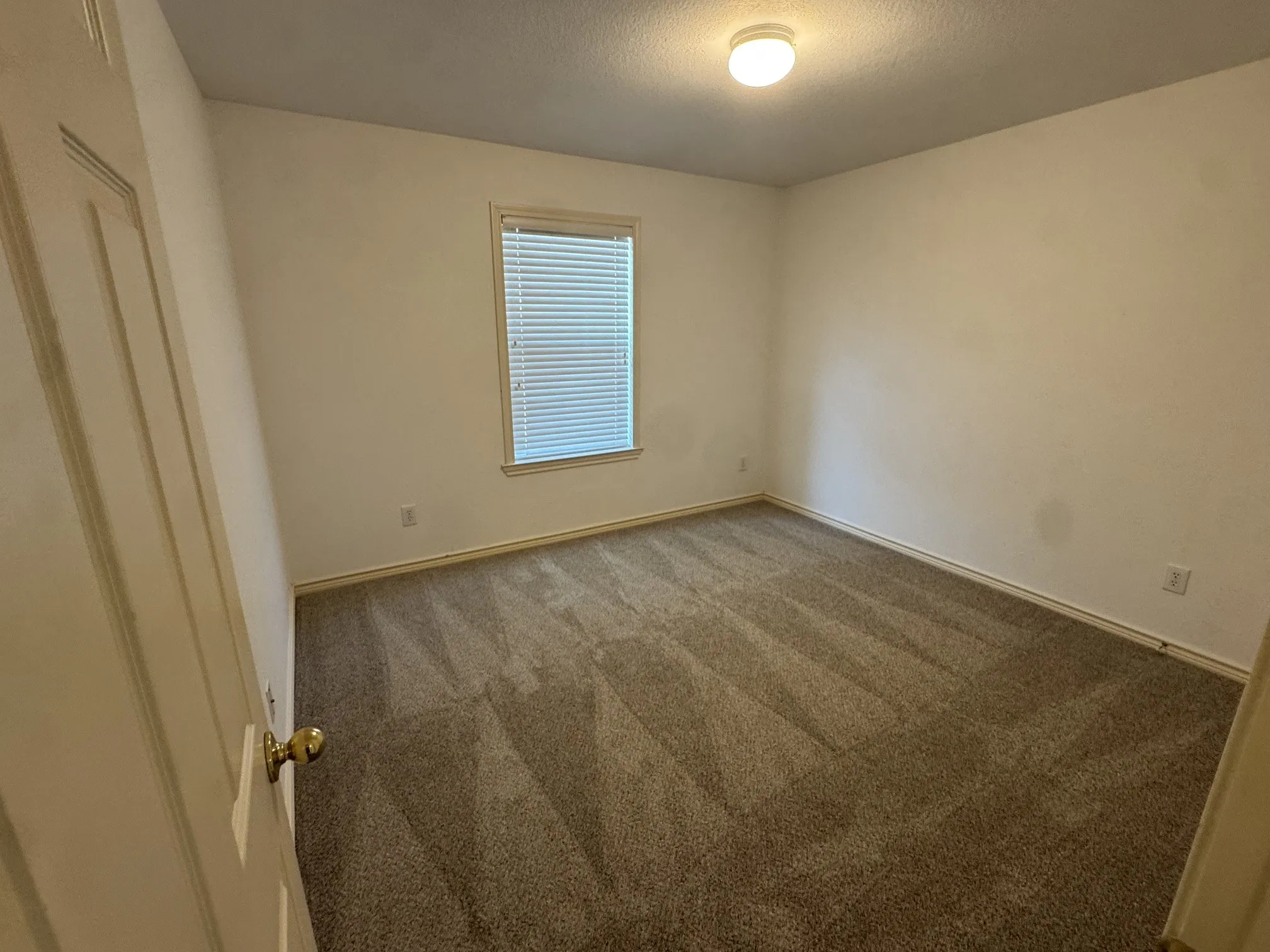 Single Family Residence For Rent in Denton County , 8831 Holliday Lane, Aubrey, Texas 76227, 3 Bedroom, 2 Bathroom, 2 Garage spaces, 1,207 Sqft, built in 2004, mls#21356494, Real Estate Agent in Aubrey, Homes For Rent in Denton county, Homes For Rent in Aubrey, Realtor in Aubrey Texas, Real Estate Brokerage Independent Realty Texas, Luminita Cordes Realtor