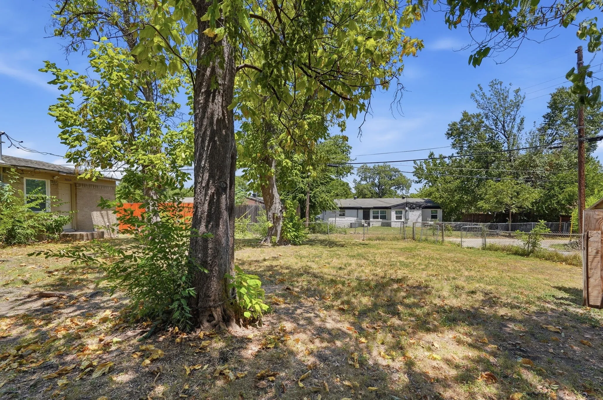 Single Family Residence For Sale in Dallas County , 3004 Albany Drive, Mesquite, Texas 75150, 3 Bedroom, 2 Bathroom, Garage spaces, 1,383 Sqft, built in 1959, mls#21338089, Real Estate Agent in Mesquite, Homes For Sale in Dallas county, Homes For Sale in Mesquite, Realtor in Mesquite Texas, Real Estate Brokerage Independent Realty Texas, Luminita Cordes Realtor