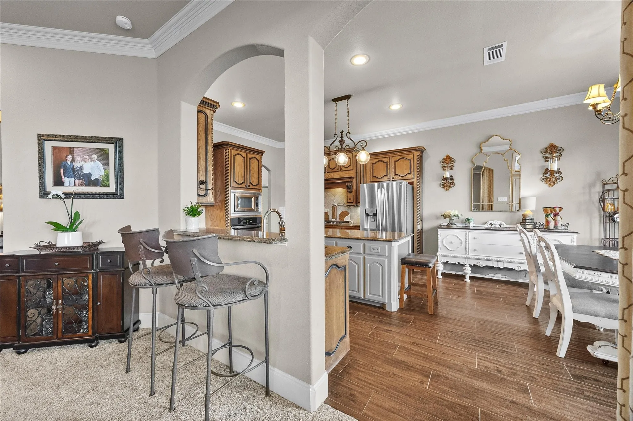 Single Family Residence For Sale in Rockwall County , 2 Maltese Circle, Heath, Texas 75032, 5 Bedroom, 4 Bathroom, 7 Garage spaces, 3,510 Sqft, built in 2006, mls#21358710, Real Estate Agent in Heath, Homes For Sale in Rockwall county, Homes For Sale in Heath, Realtor in Heath Texas, Real Estate Brokerage Independent Realty Texas, Luminita Cordes Realtor