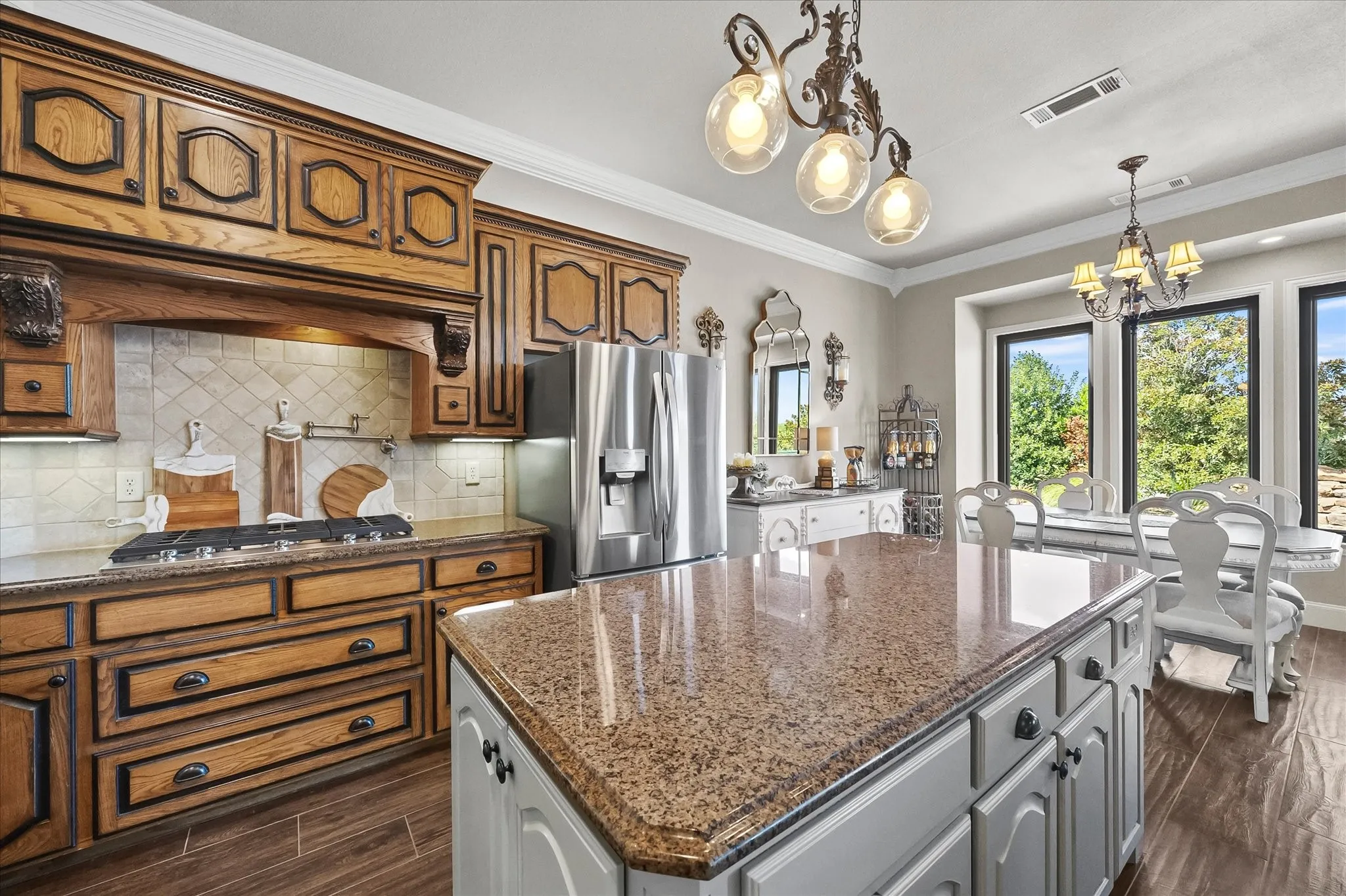 Single Family Residence For Sale in Rockwall County , 2 Maltese Circle, Heath, Texas 75032, 5 Bedroom, 4 Bathroom, 7 Garage spaces, 3,510 Sqft, built in 2006, mls#21358710, Real Estate Agent in Heath, Homes For Sale in Rockwall county, Homes For Sale in Heath, Realtor in Heath Texas, Real Estate Brokerage Independent Realty Texas, Luminita Cordes Realtor