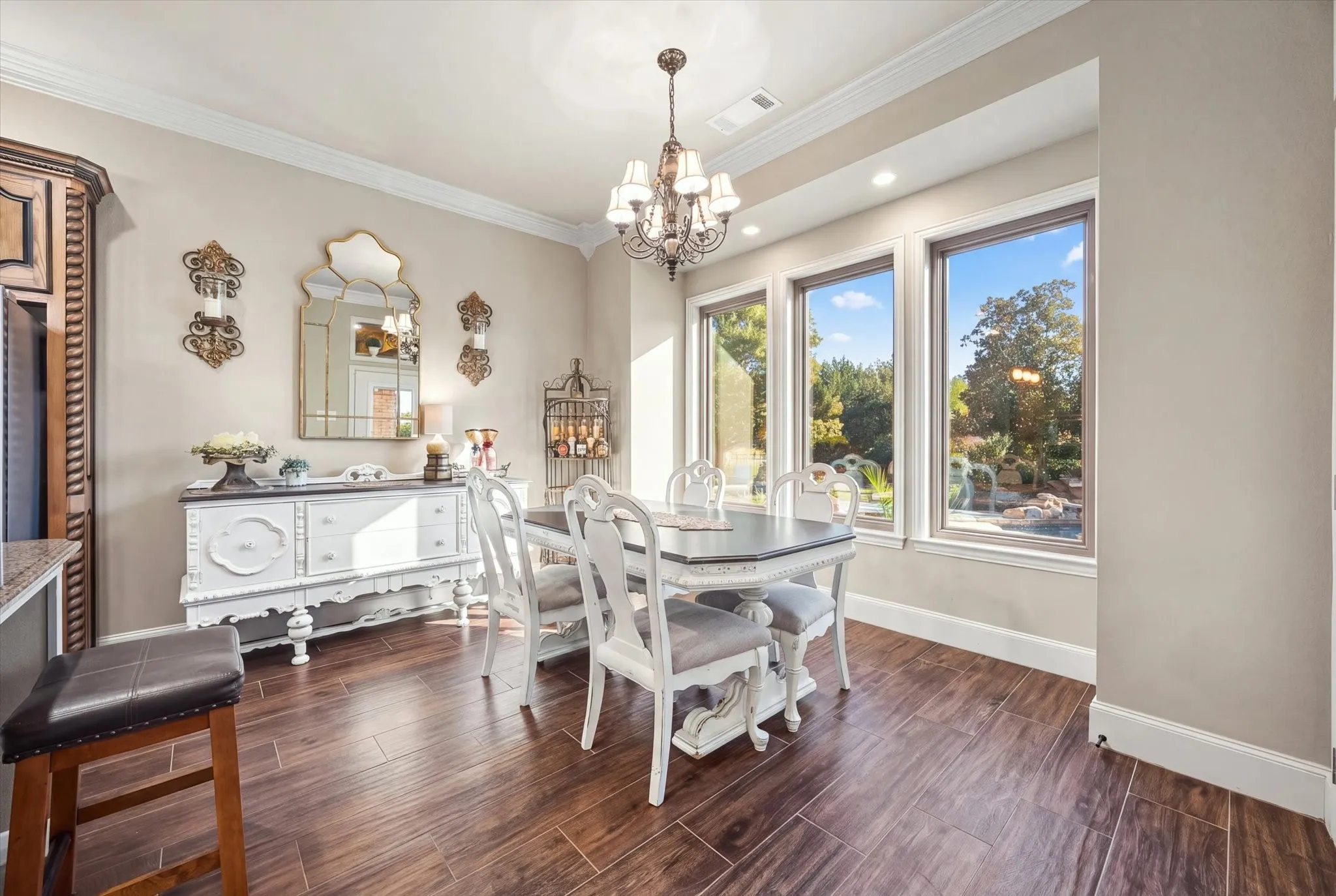 Single Family Residence For Sale in Rockwall County , 2 Maltese Circle, Heath, Texas 75032, 5 Bedroom, 4 Bathroom, 7 Garage spaces, 3,510 Sqft, built in 2006, mls#21358710, Real Estate Agent in Heath, Homes For Sale in Rockwall county, Homes For Sale in Heath, Realtor in Heath Texas, Real Estate Brokerage Independent Realty Texas, Luminita Cordes Realtor