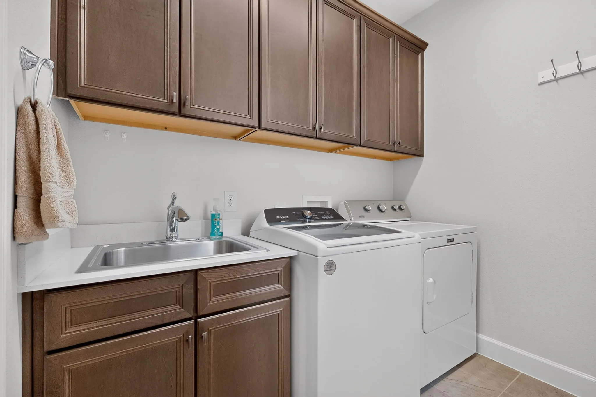 Single Family Residence For Sale in Denton County , 12612 Copper Ore Way, Denton, Texas 76207, 2 Bedroom, 3 Bathroom, 2 Garage spaces, 1,969 Sqft, built in 2022, mls#21358258, Real Estate Agent in Denton, Homes For Sale in Denton county, Homes For Sale in Denton, Realtor in Denton Texas, Real Estate Brokerage Independent Realty Texas, Luminita Cordes Realtor