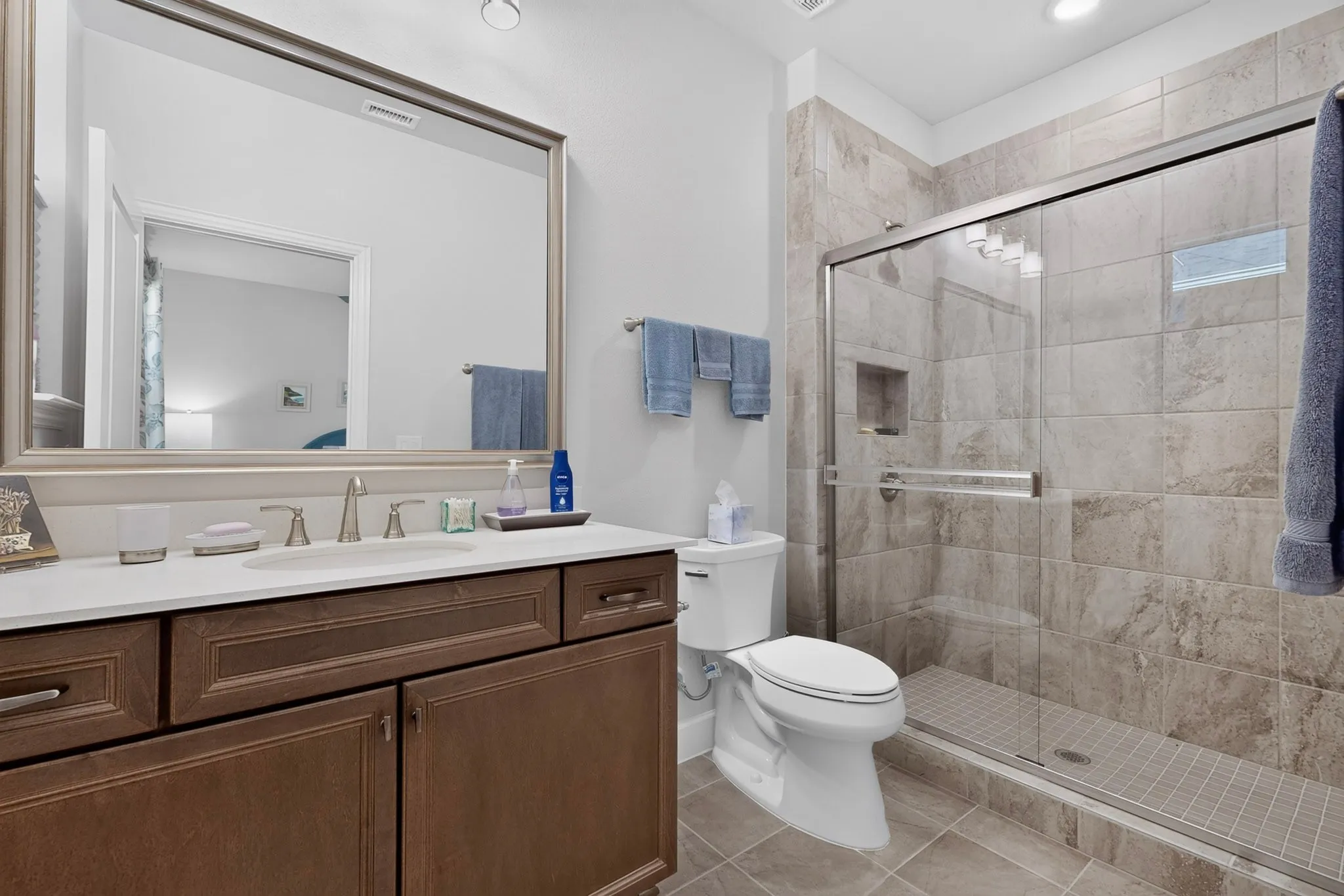 Single Family Residence For Sale in Denton County , 12612 Copper Ore Way, Denton, Texas 76207, 2 Bedroom, 3 Bathroom, 2 Garage spaces, 1,969 Sqft, built in 2022, mls#21358258, Real Estate Agent in Denton, Homes For Sale in Denton county, Homes For Sale in Denton, Realtor in Denton Texas, Real Estate Brokerage Independent Realty Texas, Luminita Cordes Realtor