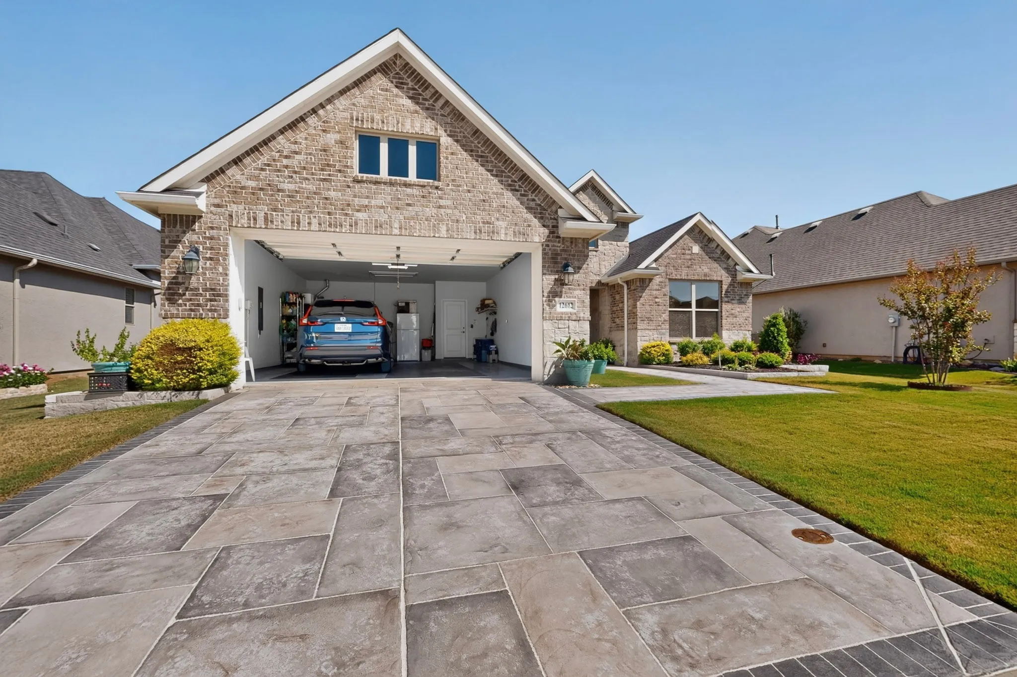 Single Family Residence For Sale in Denton County , 12612 Copper Ore Way, Denton, Texas 76207, 2 Bedroom, 3 Bathroom, 2 Garage spaces, 1,969 Sqft, built in 2022, mls#21358258, Real Estate Agent in Denton, Homes For Sale in Denton county, Homes For Sale in Denton, Realtor in Denton Texas, Real Estate Brokerage Independent Realty Texas, Luminita Cordes Realtor