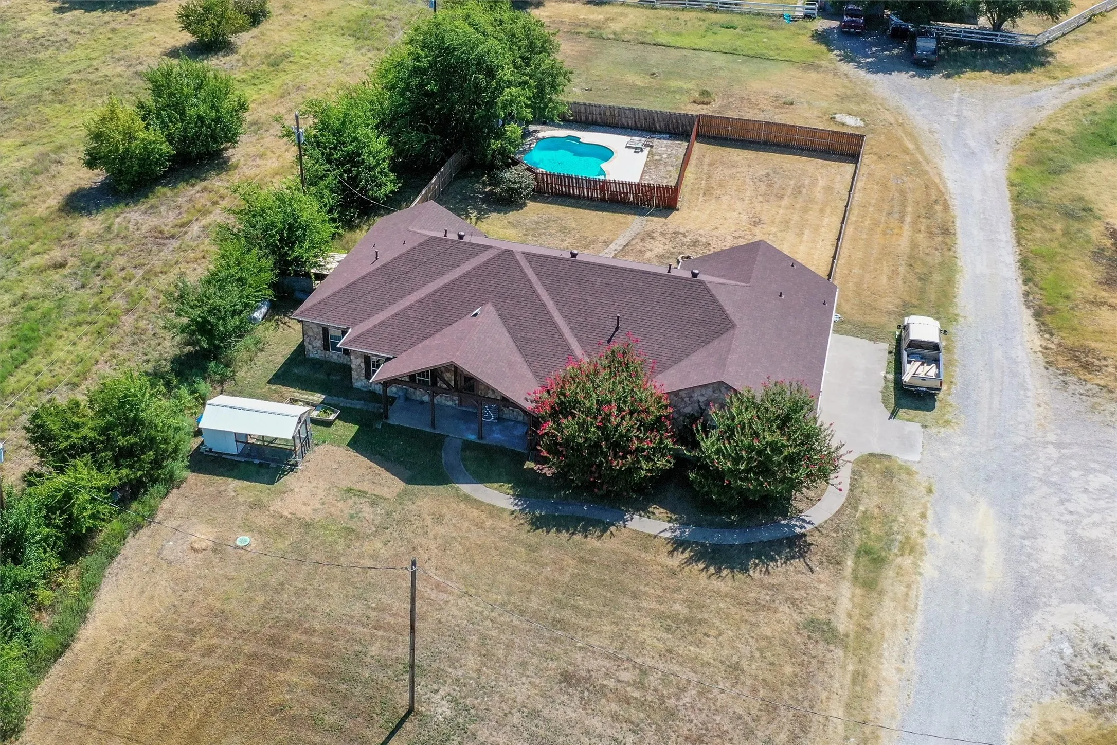 Single Family Residence For Sale in Fannin County , 8787 S State Highway 78, Leonard, Texas 75452, 4 Bedroom, 3 Bathroom, 1 Garage spaces, 2,805 Sqft, built in 2002, mls#21358634, Real Estate Agent in Leonard, Homes For Sale in Fannin county, Homes For Sale in Leonard, Realtor in Leonard Texas, Real Estate Brokerage Independent Realty Texas, Luminita Cordes Realtor