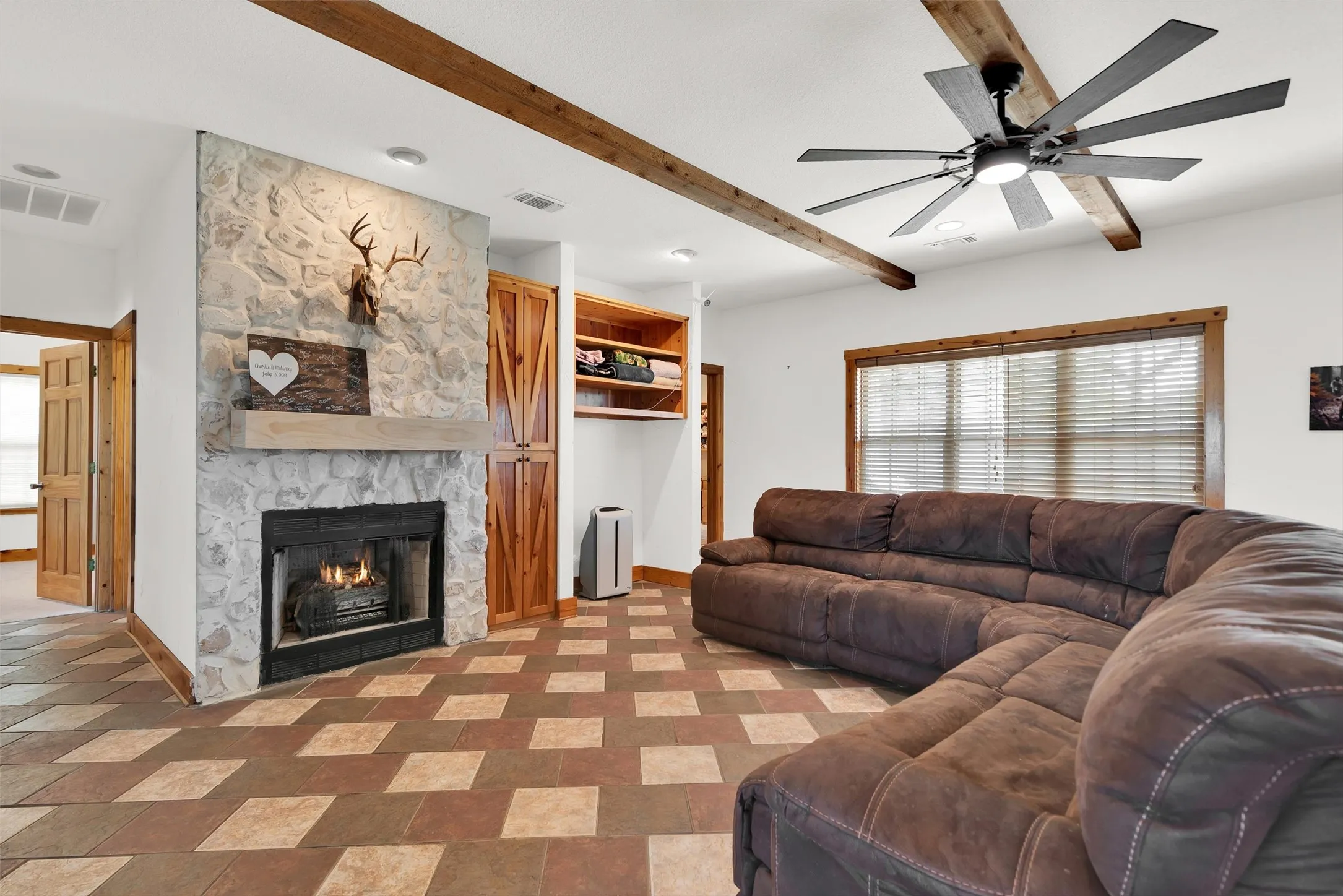 Single Family Residence For Sale in Fannin County , 8787 S State Highway 78, Leonard, Texas 75452, 4 Bedroom, 3 Bathroom, 1 Garage spaces, 2,805 Sqft, built in 2002, mls#21358634, Real Estate Agent in Leonard, Homes For Sale in Fannin county, Homes For Sale in Leonard, Realtor in Leonard Texas, Real Estate Brokerage Independent Realty Texas, Luminita Cordes Realtor