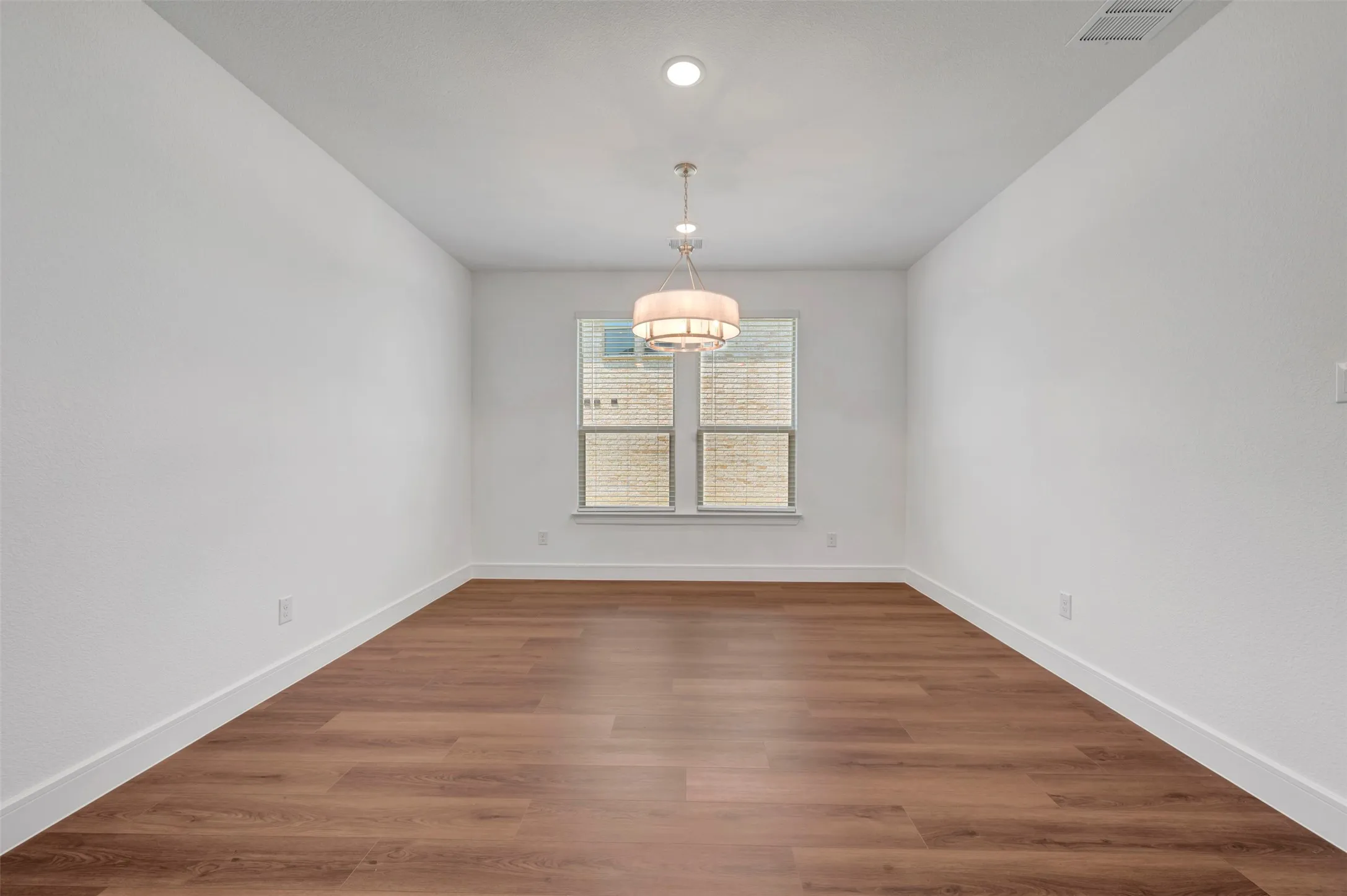 Single Family Residence For Sale in Rockwall County , 912 Wood Duck Court, Heath, Texas 75126, 4 Bedroom, 4 Bathroom, 4 Garage spaces, 3,650 Sqft, built in 2026, mls#21358827, Real Estate Agent in Heath, Homes For Sale in Rockwall county, Homes For Sale in Heath, Realtor in Heath Texas, Real Estate Brokerage Independent Realty Texas, Luminita Cordes Realtor