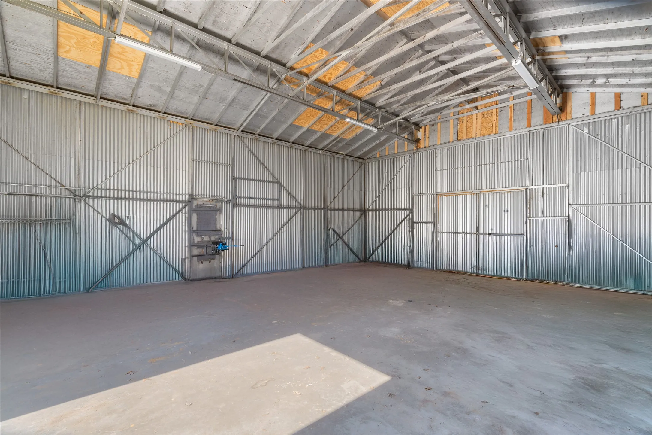 Garage with metal wall