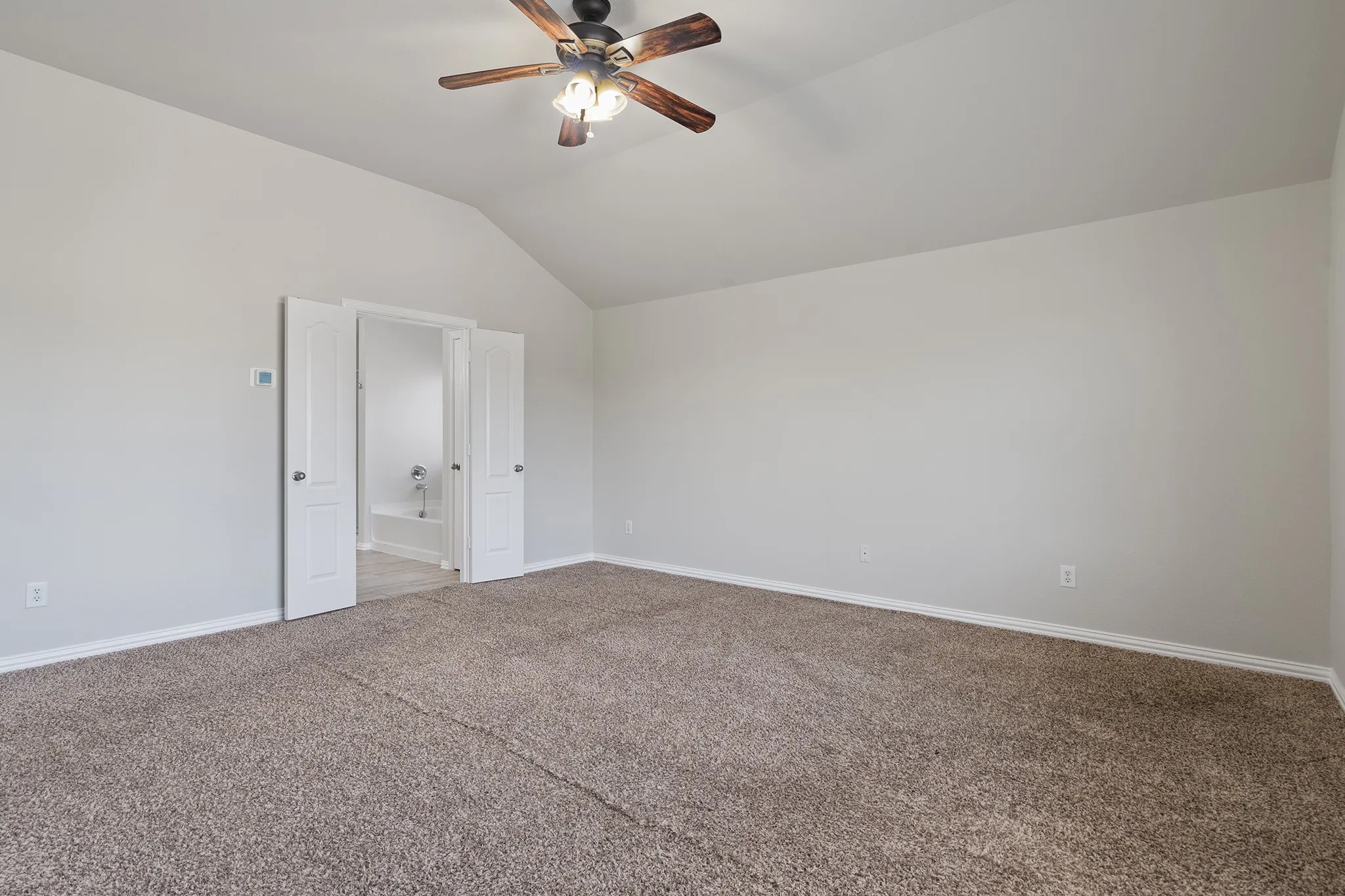 Single Family Residence For Sale in Hunt County , 141 Toma Hawk Drive, Greenville, Texas 75402, 4 Bedroom, 3 Bathroom, 2 Garage spaces, 2,507 Sqft, built in 2004, mls#21358741, Real Estate Agent in Greenville, Homes For Sale in Hunt county, Homes For Sale in Greenville, Realtor in Greenville Texas, Real Estate Brokerage Independent Realty Texas, Luminita Cordes Realtor