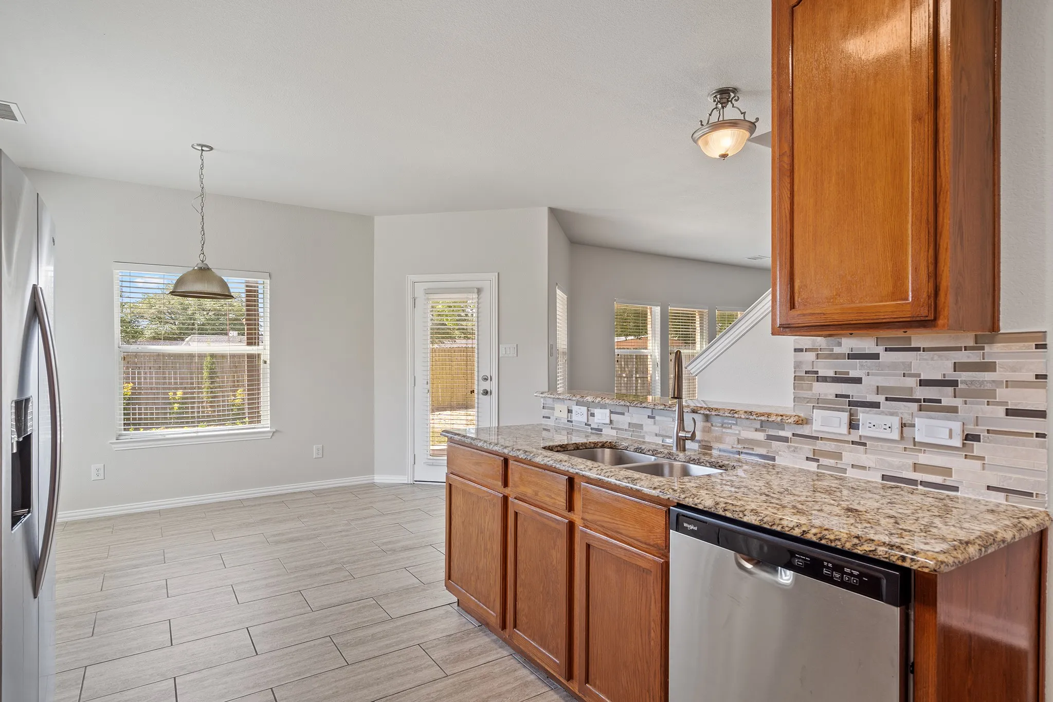 Single Family Residence For Sale in Hunt County , 141 Toma Hawk Drive, Greenville, Texas 75402, 4 Bedroom, 3 Bathroom, 2 Garage spaces, 2,507 Sqft, built in 2004, mls#21358741, Real Estate Agent in Greenville, Homes For Sale in Hunt county, Homes For Sale in Greenville, Realtor in Greenville Texas, Real Estate Brokerage Independent Realty Texas, Luminita Cordes Realtor