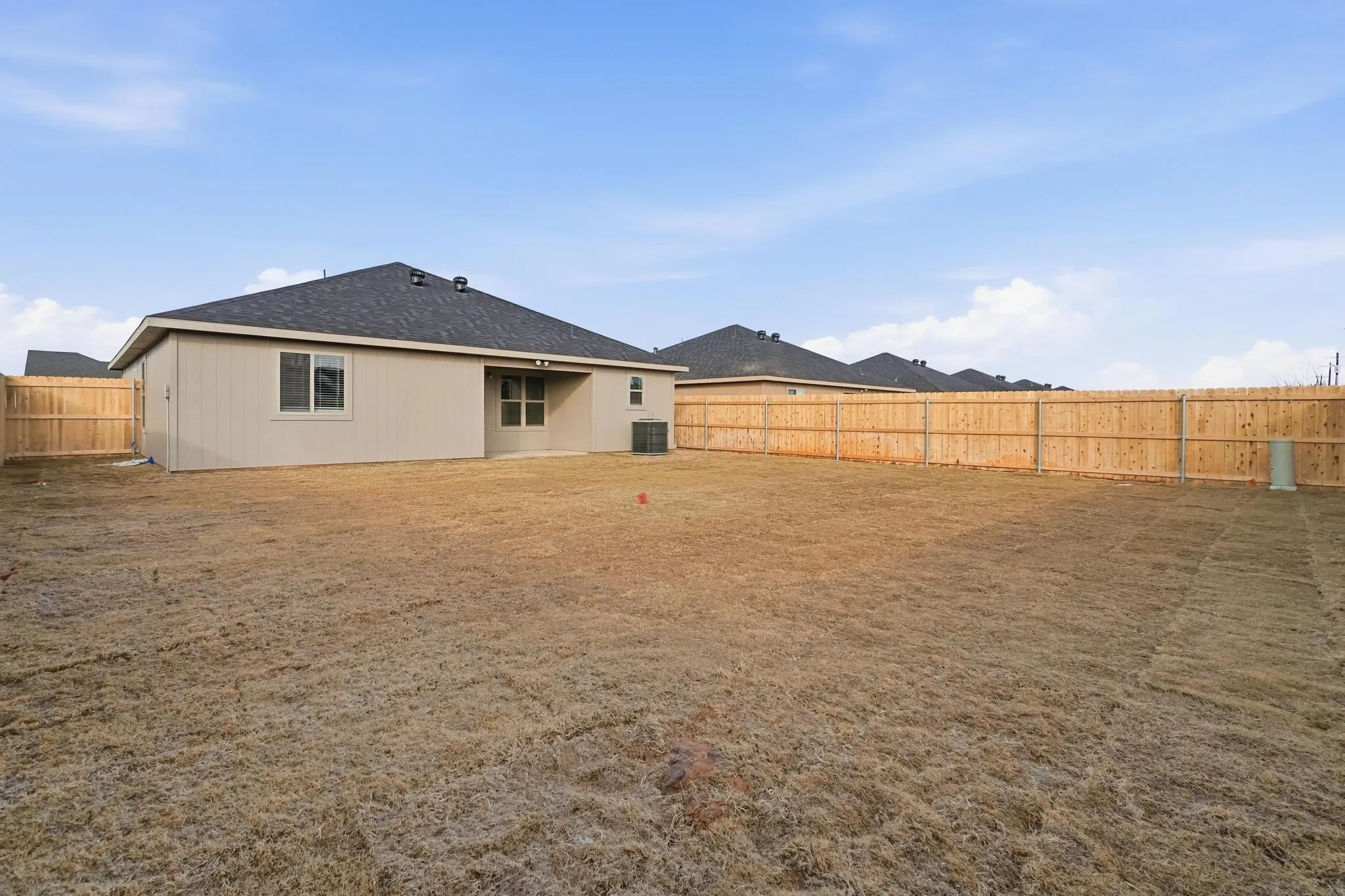 Per seller, these are pictures of an identical house but not the exact house.