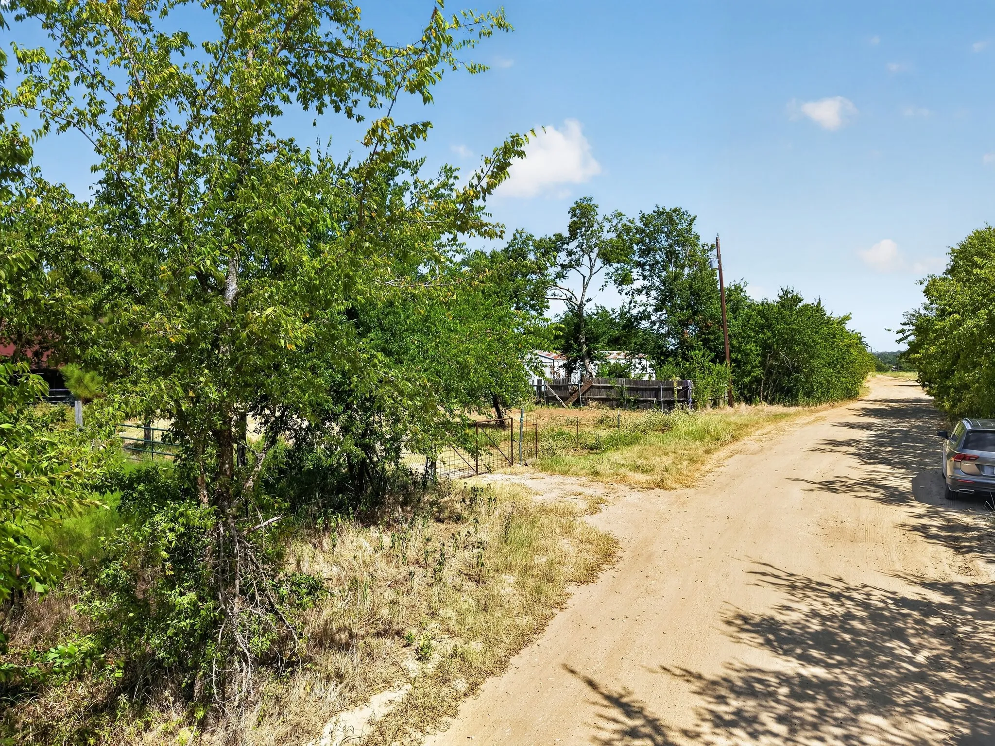 Improved Land For Sale in Van Zandt County , 285 Private Road 6718, Mabank, Texas 75147, 0, 0, Garage spaces, 0 Sqft, built in 1999, mls#21358793, Real Estate Agent in Mabank, Homes For Sale in Van Zandt county, Homes For Sale in Mabank, Realtor in Mabank Texas, Real Estate Brokerage Independent Realty Texas, Luminita Cordes Realtor