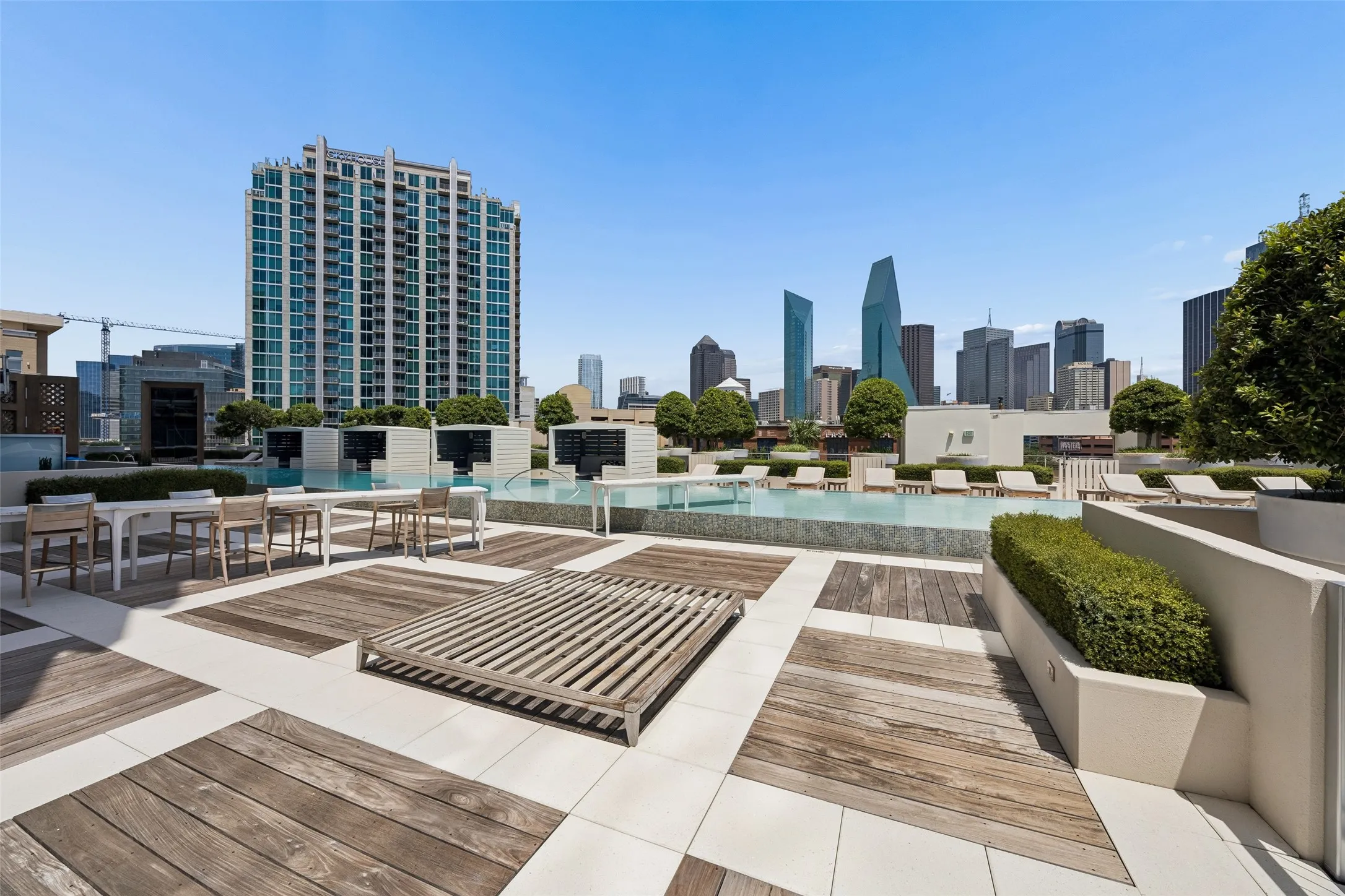 Condominium For Sale in Dallas County , 2200 Victory Avenue 502, Dallas, Texas 75219, 1 Bedroom, 2 Bathroom, 1 Garage spaces, 1,165 Sqft, built in 2007, Price $650,000, mls#21358422, Real Estate Agent in Dallas, Homes For Sale in Dallas county, Homes For Sale in Dallas, Realtor in Dallas Texas, Real Estate Brokerage Independent Realty Texas, Luminita Cordes Realtor