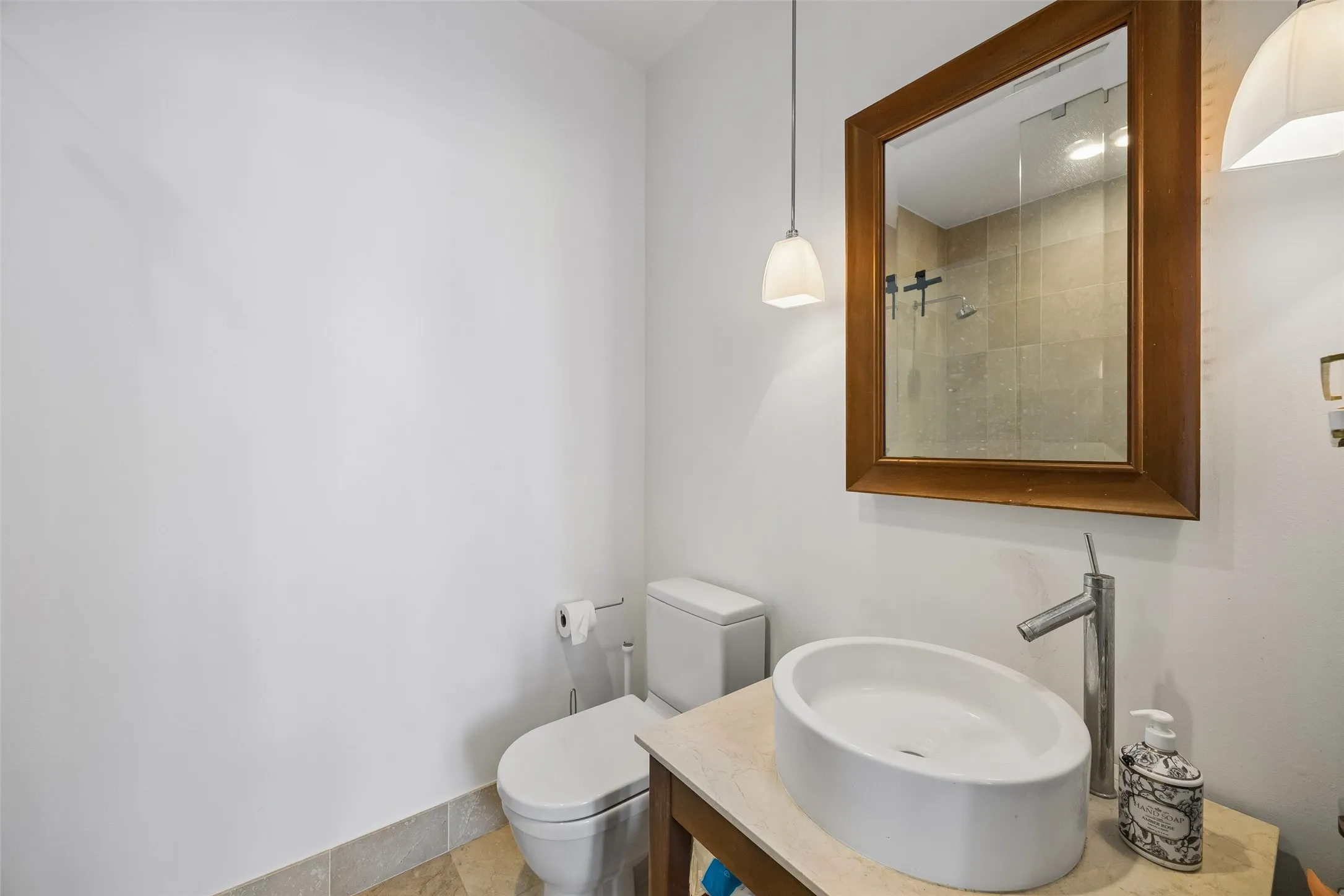 Condominium For Sale in Dallas County , 2200 Victory Avenue 502, Dallas, Texas 75219, 1 Bedroom, 2 Bathroom, 1 Garage spaces, 1,165 Sqft, built in 2007, Price $650,000, mls#21358422, Real Estate Agent in Dallas, Homes For Sale in Dallas county, Homes For Sale in Dallas, Realtor in Dallas Texas, Real Estate Brokerage Independent Realty Texas, Luminita Cordes Realtor