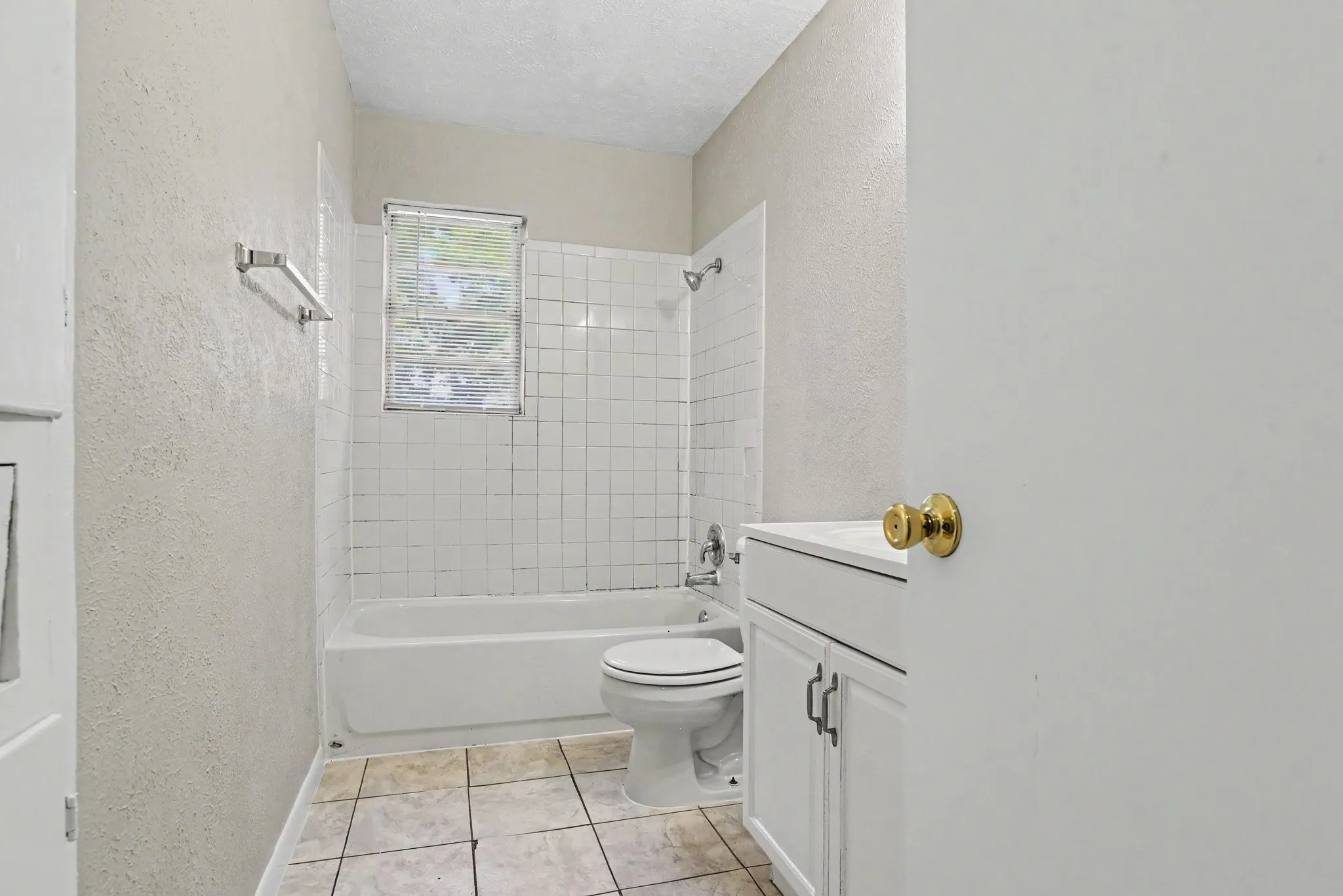 Single Family Residence For Sale in Dallas County , 8821 Rustown Drive, Dallas, Texas 75228, 3 Bedroom, 1 Bathroom, 1 Garage spaces, 1,159 Sqft, built in 1957, mls#21358853, Real Estate Agent in Dallas, Homes For Sale in Dallas county, Homes For Sale in Dallas, Realtor in Dallas Texas, Real Estate Brokerage Independent Realty Texas, Luminita Cordes Realtor