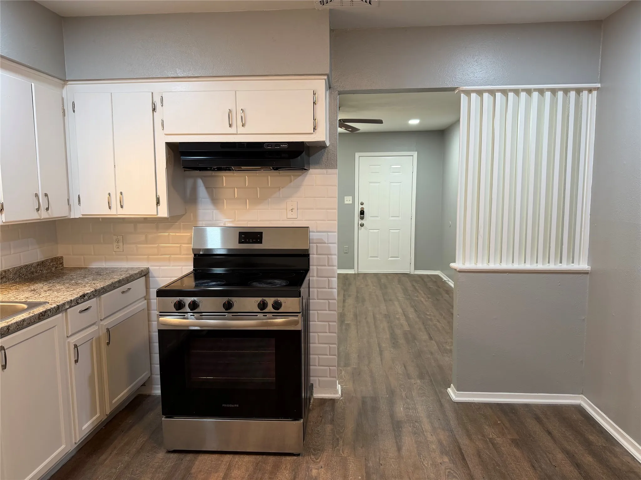 Duplex For Rent in Tarrant County , 2511 Normont Circle, Fort Worth, Texas 76103, 2 Bedroom, 1 Bathroom, 1 Garage spaces, 774 Sqft, built in 1954, mls#21358844, Real Estate Agent in Fort Worth, Homes For Rent in Tarrant county, Homes For Rent in Fort Worth, Realtor in Fort Worth Texas, Real Estate Brokerage Independent Realty Texas, Luminita Cordes Realtor