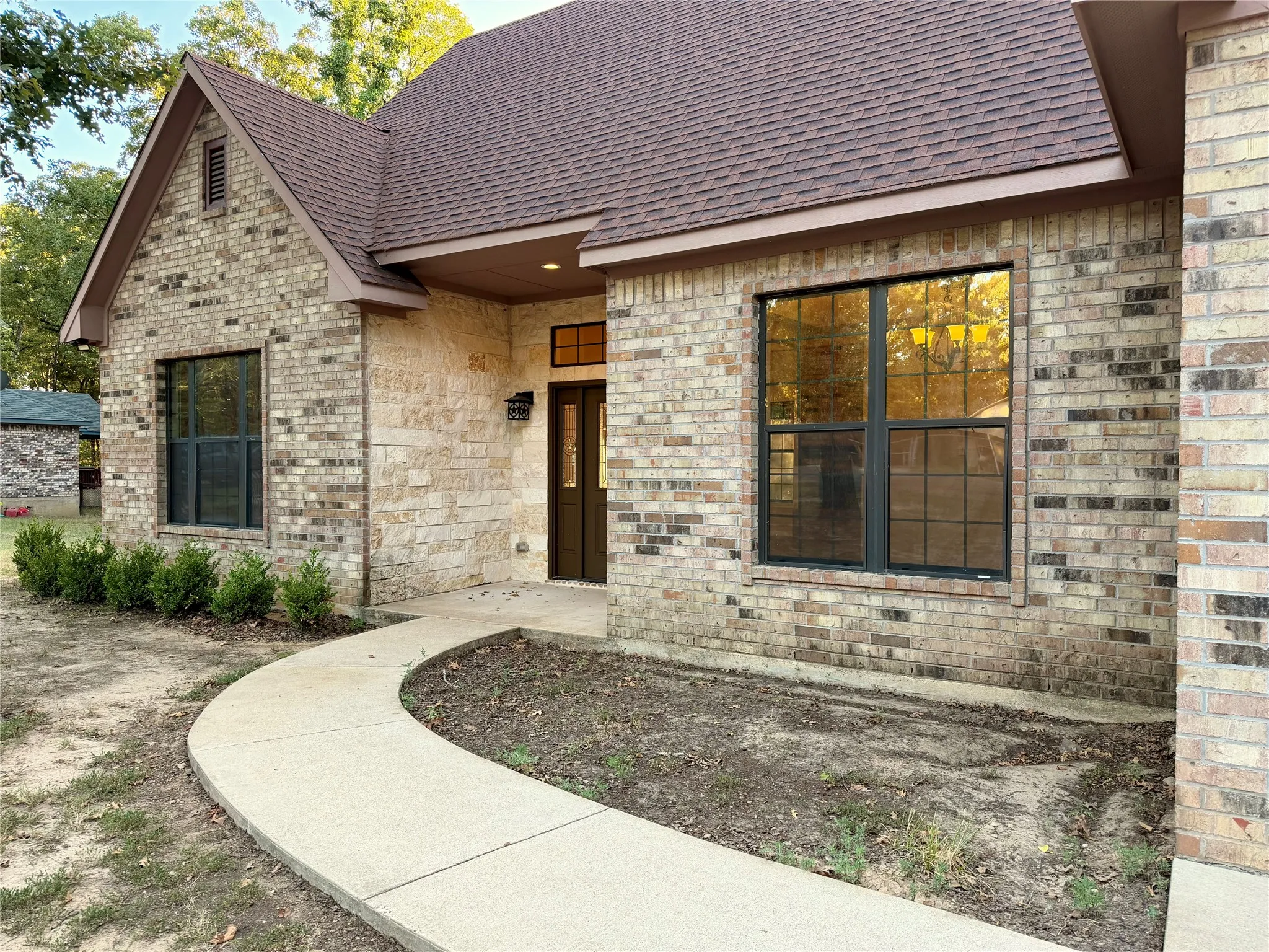 Single Family Residence For Sale in Henderson County , 7055 Joyce Street, Eustace, Texas 75124, 3 Bedroom, 2 Bathroom, 2 Garage spaces, 1,429 Sqft, built in 2018, mls#21358859, Real Estate Agent in Eustace, Homes For Sale in Henderson county, Homes For Sale in Eustace, Realtor in Eustace Texas, Real Estate Brokerage Independent Realty Texas, Luminita Cordes Realtor