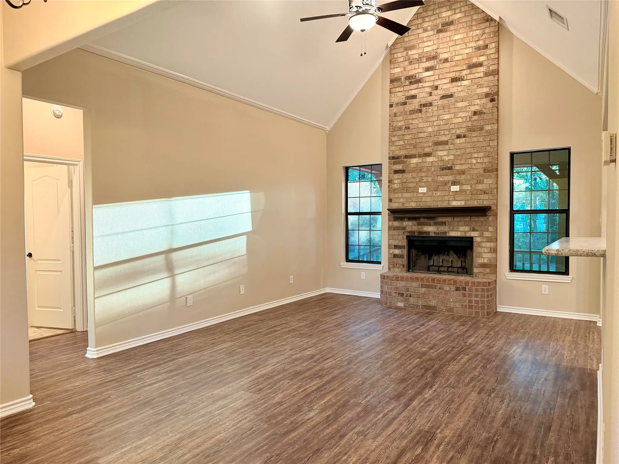 Single Family Residence For Sale in Henderson County , 7055 Joyce Street, Eustace, Texas 75124, 3 Bedroom, 2 Bathroom, 2 Garage spaces, 1,429 Sqft, built in 2018, mls#21358859, Real Estate Agent in Eustace, Homes For Sale in Henderson county, Homes For Sale in Eustace, Realtor in Eustace Texas, Real Estate Brokerage Independent Realty Texas, Luminita Cordes Realtor