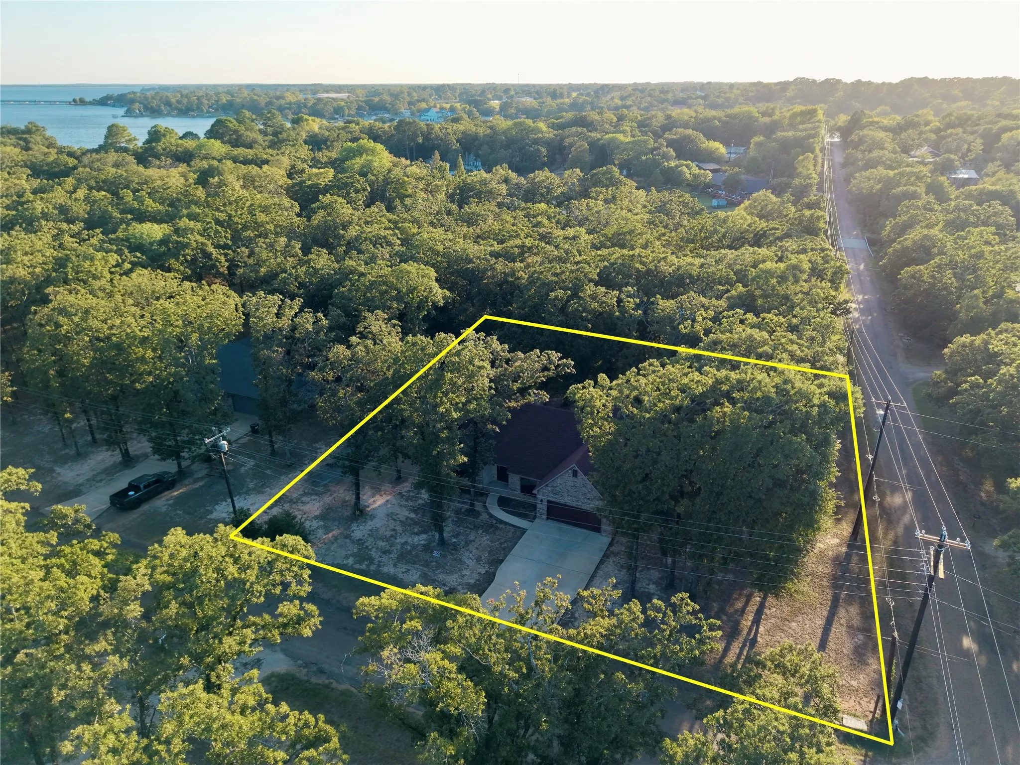 Single Family Residence For Sale in Henderson County , 7055 Joyce Street, Eustace, Texas 75124, 3 Bedroom, 2 Bathroom, 2 Garage spaces, 1,429 Sqft, built in 2018, mls#21358859, Real Estate Agent in Eustace, Homes For Sale in Henderson county, Homes For Sale in Eustace, Realtor in Eustace Texas, Real Estate Brokerage Independent Realty Texas, Luminita Cordes Realtor