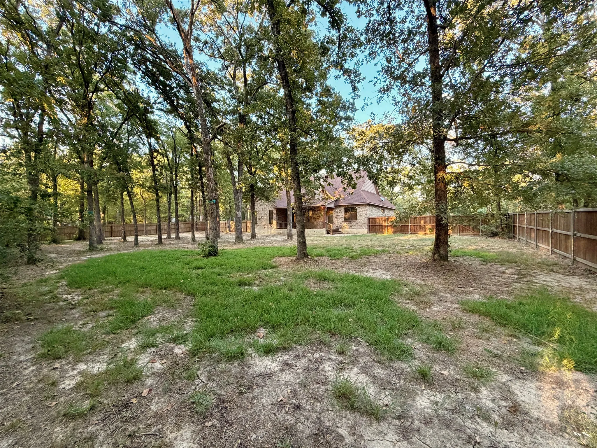 Single Family Residence For Sale in Henderson County , 7055 Joyce Street, Eustace, Texas 75124, 3 Bedroom, 2 Bathroom, 2 Garage spaces, 1,429 Sqft, built in 2018, mls#21358859, Real Estate Agent in Eustace, Homes For Sale in Henderson county, Homes For Sale in Eustace, Realtor in Eustace Texas, Real Estate Brokerage Independent Realty Texas, Luminita Cordes Realtor
