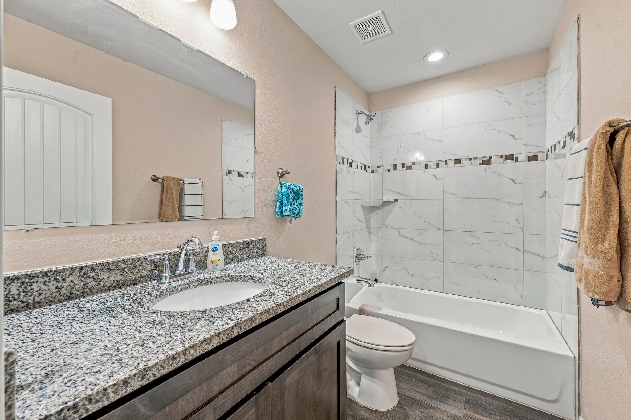 Single Family Residence For Sale in Palo Pinto County , 1006 SE 3rd Street, Mineral Wells, Texas 76067, 3 Bedroom, 2 Bathroom, 2 Garage spaces, 1,481 Sqft, built in 2022, mls#21357536, Real Estate Agent in Mineral Wells, Homes For Sale in Palo Pinto county, Homes For Sale in Mineral Wells, Realtor in Mineral Wells Texas, Real Estate Brokerage Independent Realty Texas, Luminita Cordes Realtor
