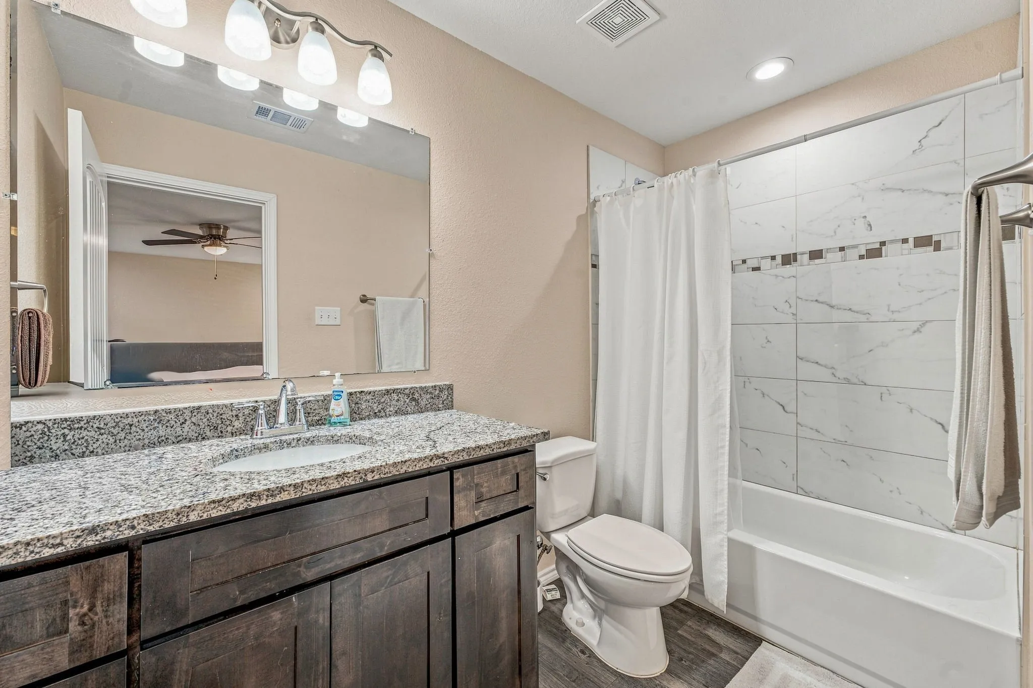 Single Family Residence For Sale in Palo Pinto County , 1006 SE 3rd Street, Mineral Wells, Texas 76067, 3 Bedroom, 2 Bathroom, 2 Garage spaces, 1,481 Sqft, built in 2022, mls#21357536, Real Estate Agent in Mineral Wells, Homes For Sale in Palo Pinto county, Homes For Sale in Mineral Wells, Realtor in Mineral Wells Texas, Real Estate Brokerage Independent Realty Texas, Luminita Cordes Realtor
