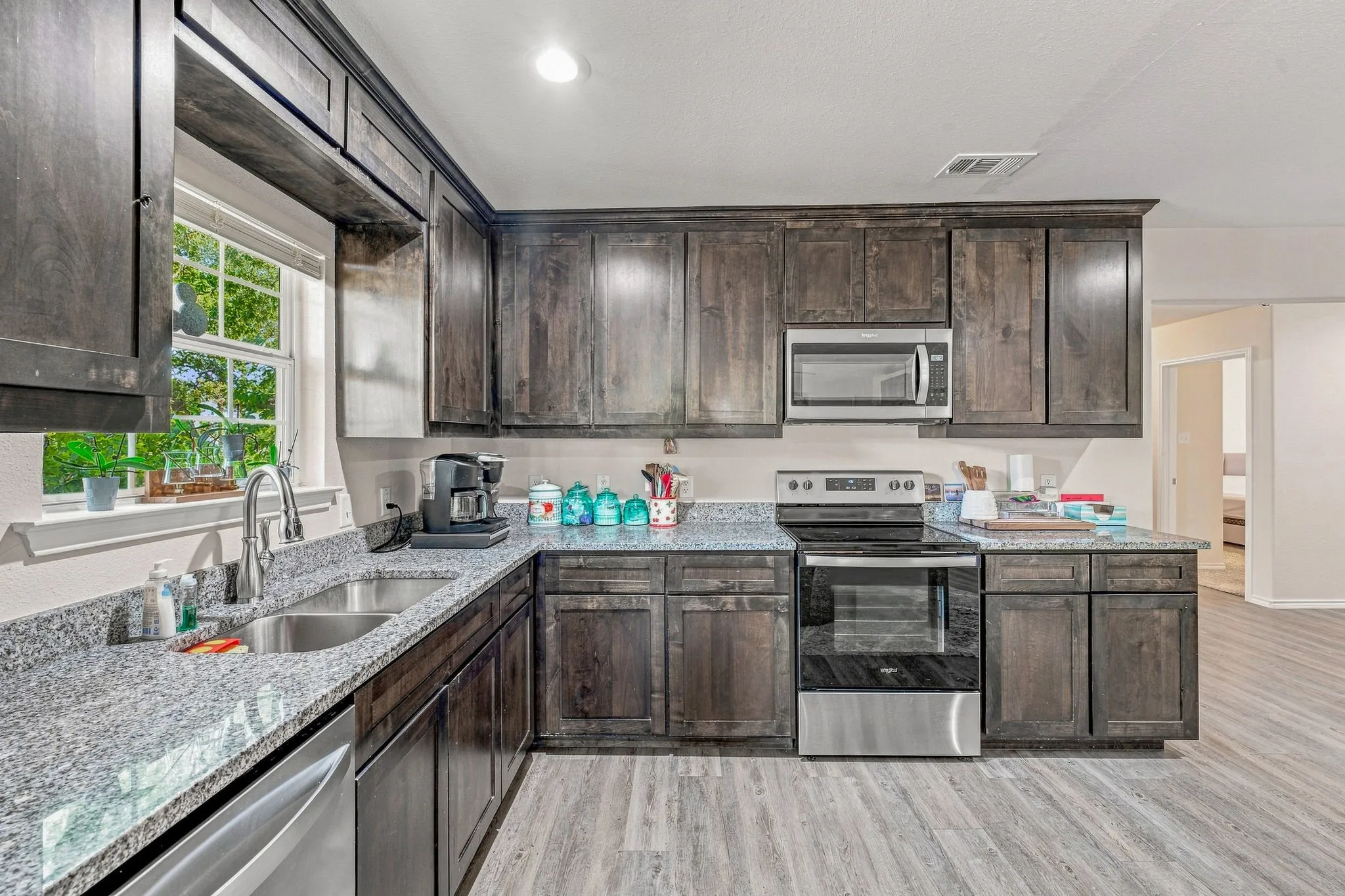 Single Family Residence For Sale in Palo Pinto County , 1006 SE 3rd Street, Mineral Wells, Texas 76067, 3 Bedroom, 2 Bathroom, 2 Garage spaces, 1,481 Sqft, built in 2022, mls#21357536, Real Estate Agent in Mineral Wells, Homes For Sale in Palo Pinto county, Homes For Sale in Mineral Wells, Realtor in Mineral Wells Texas, Real Estate Brokerage Independent Realty Texas, Luminita Cordes Realtor