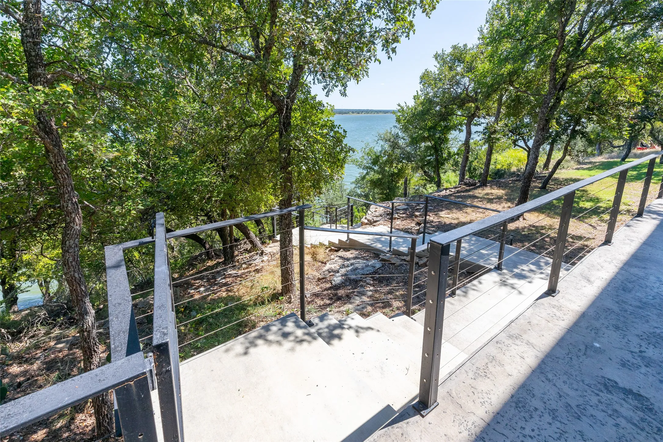 Single Family Residence For Sale in Brown County , 632 Oak Point Drive, May, Texas 76857, 3 Bedroom, 3 Bathroom, 2 Garage spaces, 2,410 Sqft, built in 2022, mls#21358709, Real Estate Agent in May, Homes For Sale in Brown county, Homes For Sale in May, Realtor in May Texas, Real Estate Brokerage Independent Realty Texas, Luminita Cordes Realtor
