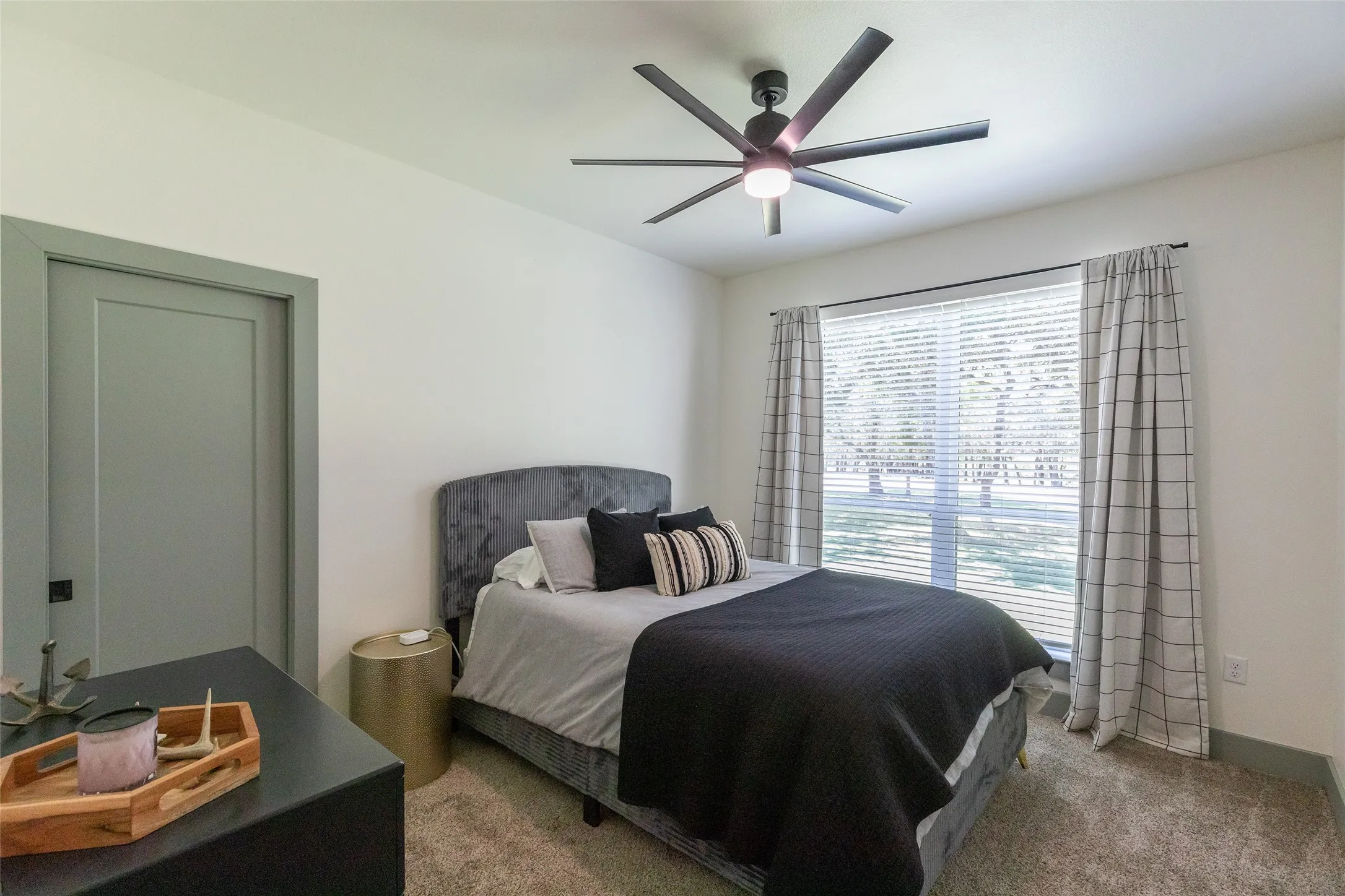 Single Family Residence For Sale in Brown County , 632 Oak Point Drive, May, Texas 76857, 3 Bedroom, 3 Bathroom, 2 Garage spaces, 2,410 Sqft, built in 2022, mls#21358709, Real Estate Agent in May, Homes For Sale in Brown county, Homes For Sale in May, Realtor in May Texas, Real Estate Brokerage Independent Realty Texas, Luminita Cordes Realtor