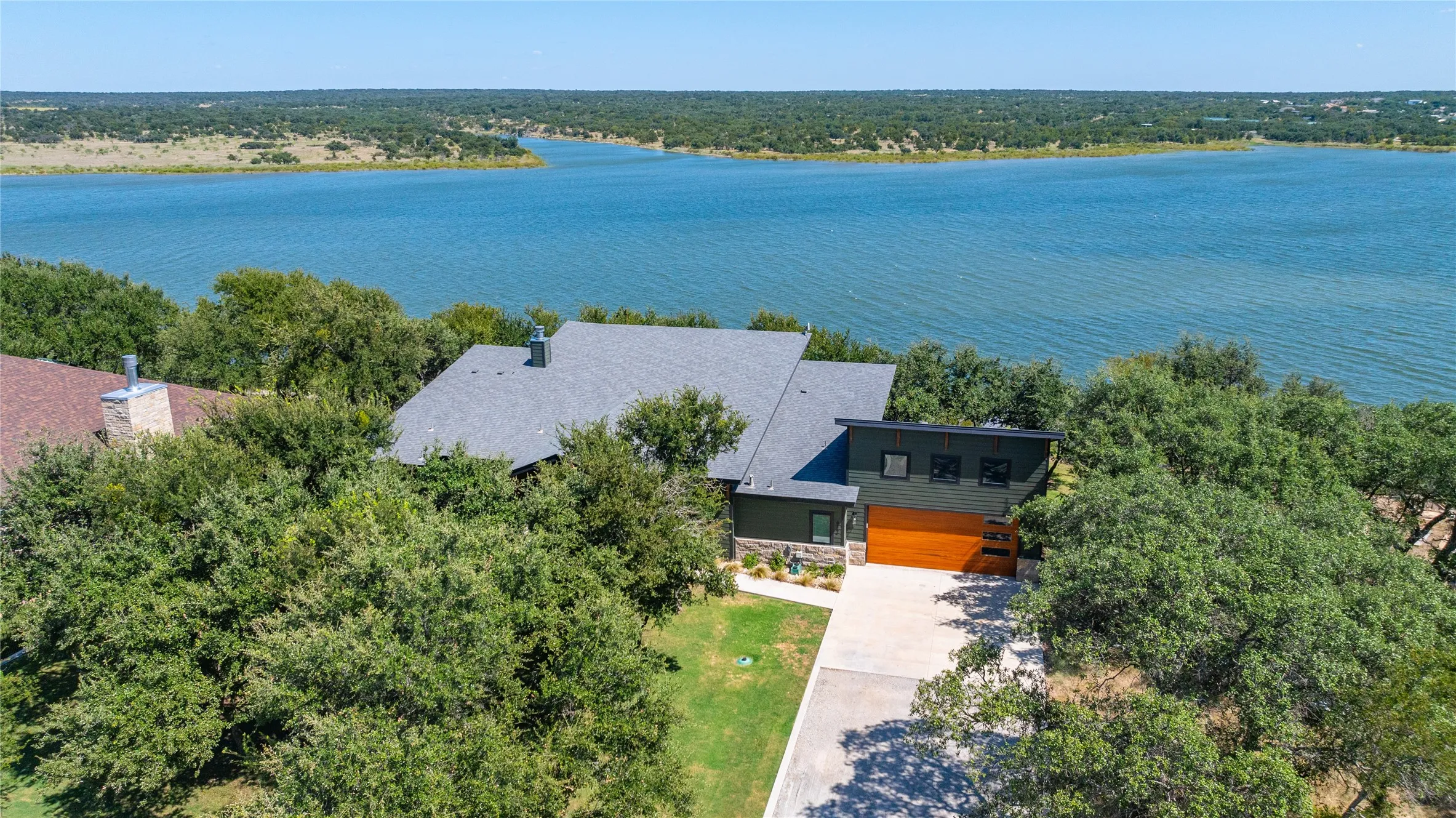 Single Family Residence For Sale in Brown County , 632 Oak Point Drive, May, Texas 76857, 3 Bedroom, 3 Bathroom, 2 Garage spaces, 2,410 Sqft, built in 2022, mls#21358709, Real Estate Agent in May, Homes For Sale in Brown county, Homes For Sale in May, Realtor in May Texas, Real Estate Brokerage Independent Realty Texas, Luminita Cordes Realtor