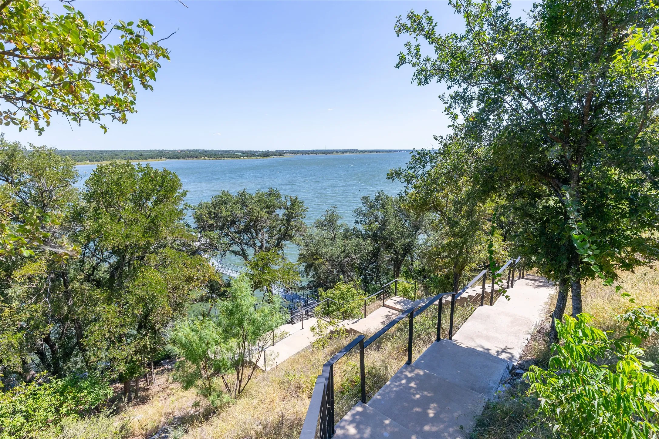 Single Family Residence For Sale in Brown County , 632 Oak Point Drive, May, Texas 76857, 3 Bedroom, 3 Bathroom, 2 Garage spaces, 2,410 Sqft, built in 2022, mls#21358709, Real Estate Agent in May, Homes For Sale in Brown county, Homes For Sale in May, Realtor in May Texas, Real Estate Brokerage Independent Realty Texas, Luminita Cordes Realtor