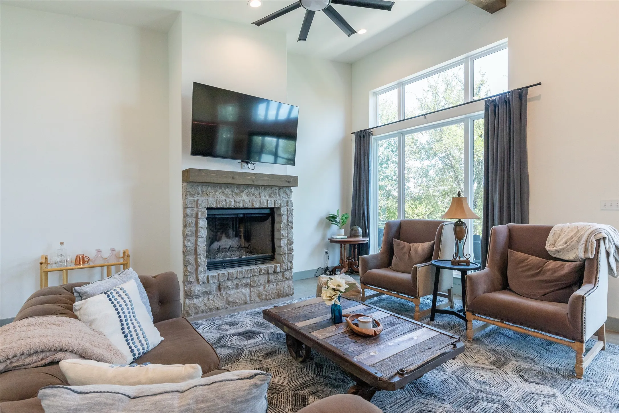 Single Family Residence For Sale in Brown County , 632 Oak Point Drive, May, Texas 76857, 3 Bedroom, 3 Bathroom, 2 Garage spaces, 2,410 Sqft, built in 2022, mls#21358709, Real Estate Agent in May, Homes For Sale in Brown county, Homes For Sale in May, Realtor in May Texas, Real Estate Brokerage Independent Realty Texas, Luminita Cordes Realtor