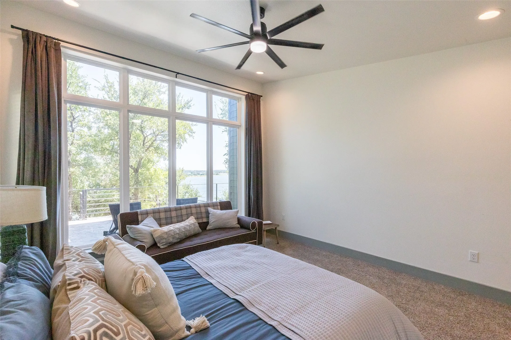 Single Family Residence For Sale in Brown County , 632 Oak Point Drive, May, Texas 76857, 3 Bedroom, 3 Bathroom, 2 Garage spaces, 2,410 Sqft, built in 2022, mls#21358709, Real Estate Agent in May, Homes For Sale in Brown county, Homes For Sale in May, Realtor in May Texas, Real Estate Brokerage Independent Realty Texas, Luminita Cordes Realtor
